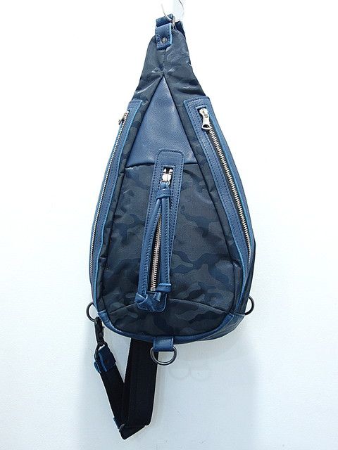 Matte PVC Nylon Body One Shoulder Bag / DCD-01026N / ボディバッグ
