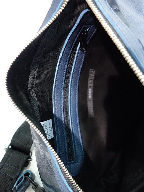 Matte PVC Nylon Body One Shoulder Bag / DCD-01026N / ボディバッグ