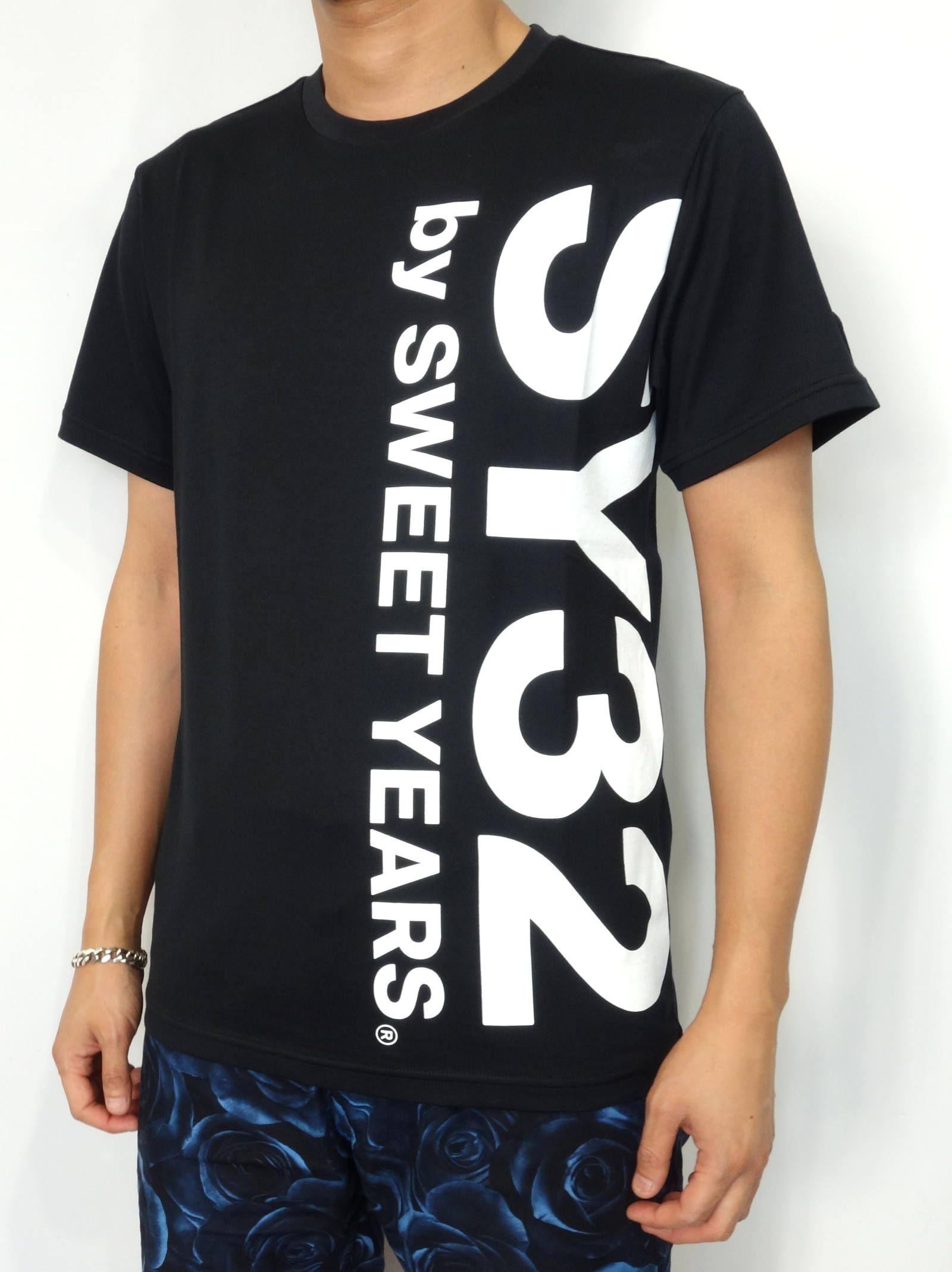DhZ8Khr5.jpg?width=768