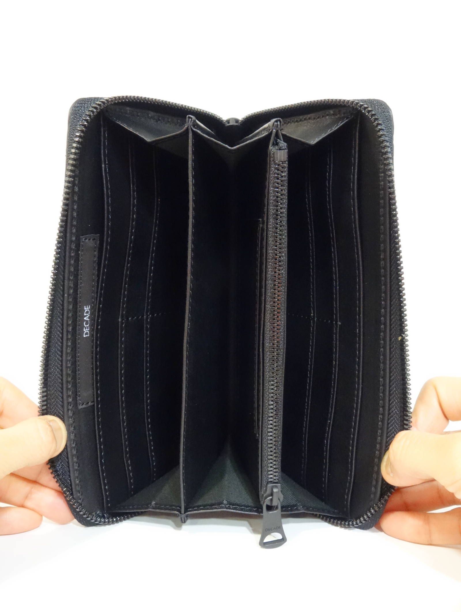スティングレーラウンドウォレット / DCD-01097 / 長財布