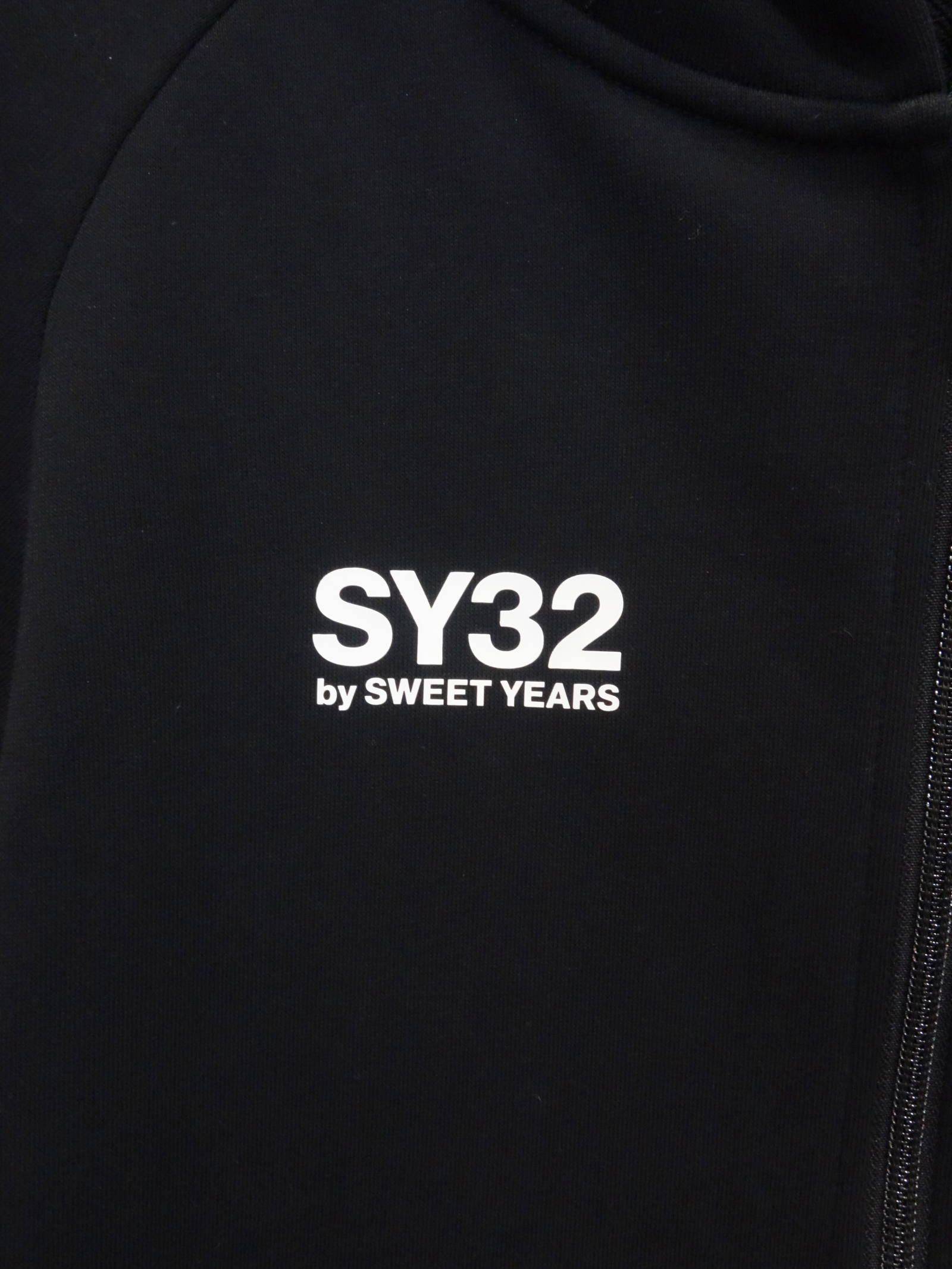 SY32 by SWEET YEARS - SHIELD LOGO ZIP SWEAT SETUP / TNS1712