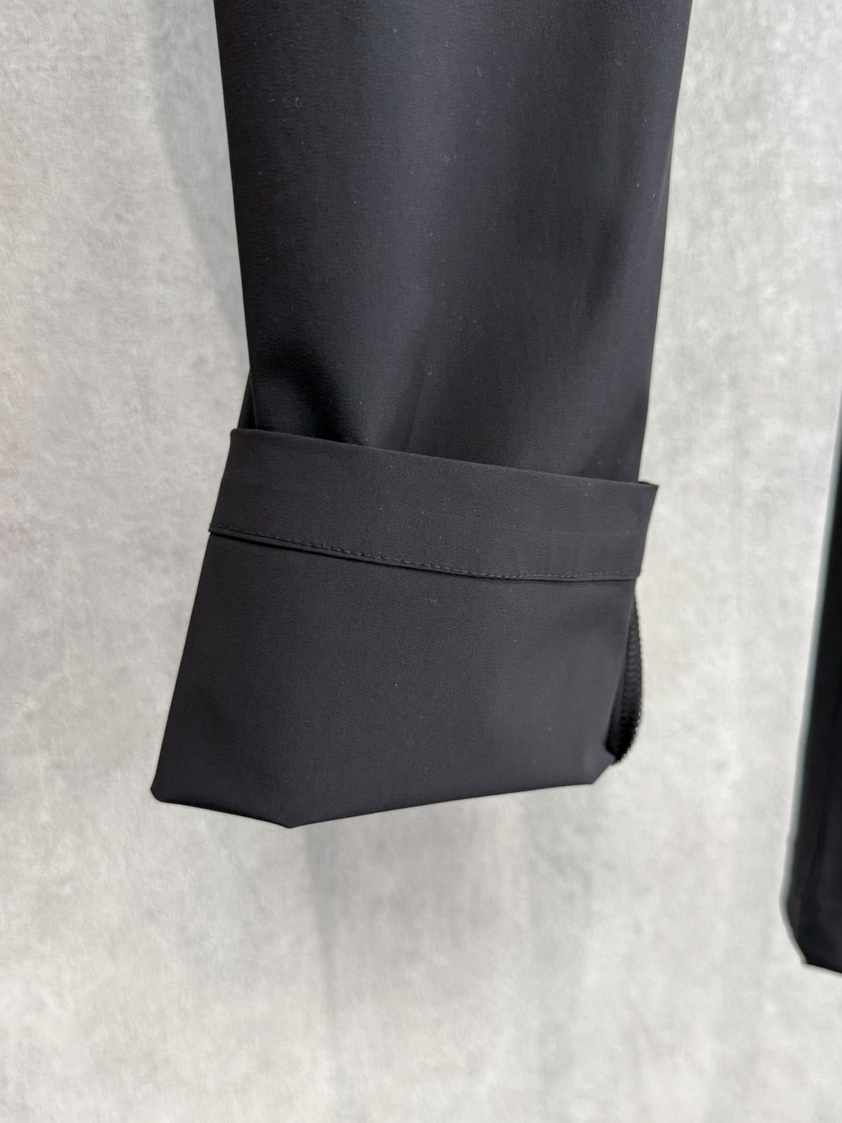 ストレッチナイロンセットアップ / uso-26062,usb-26062 / ブラック(無地)