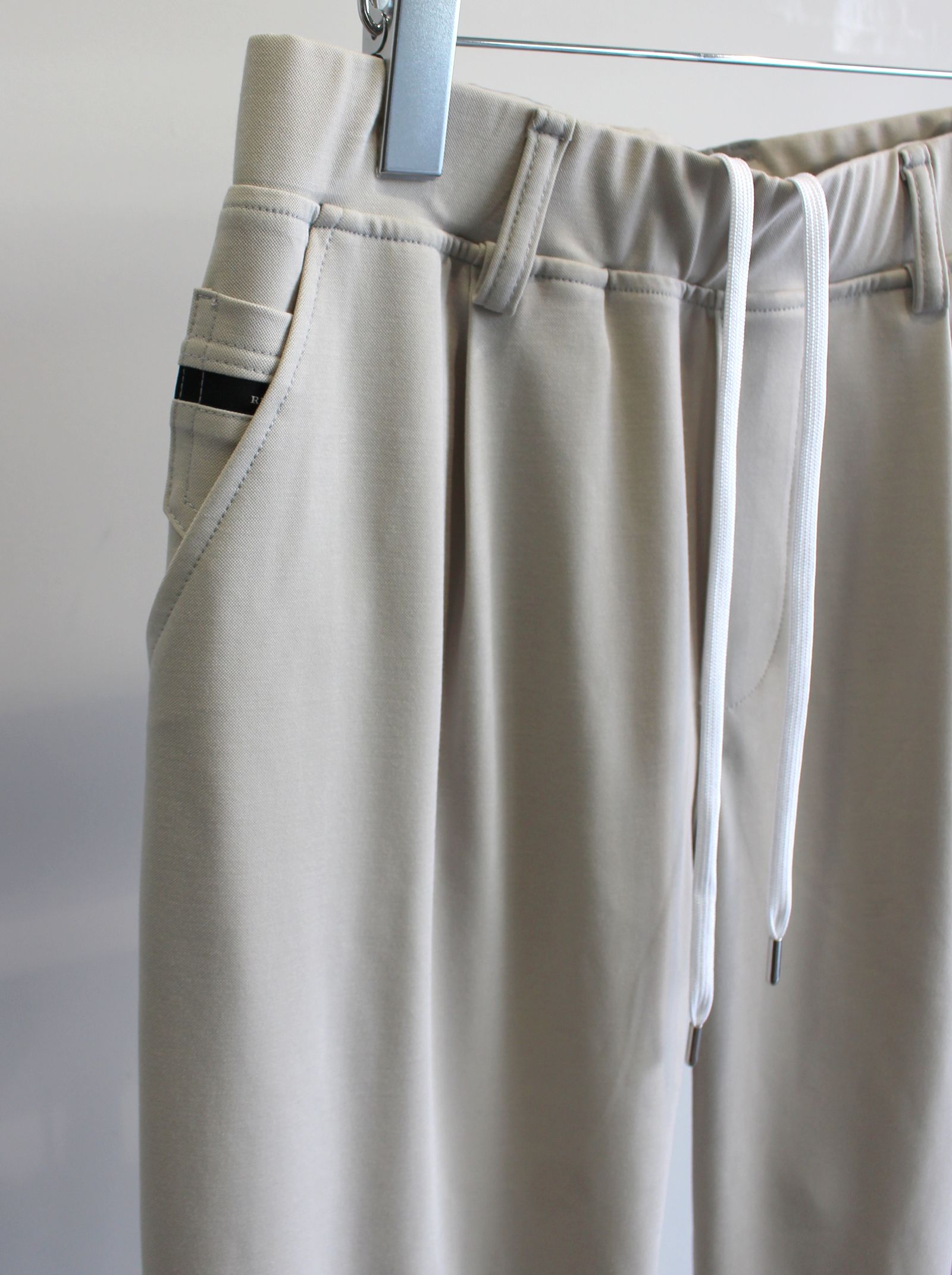 CHRIS EASY WIDE TUCK PANTS / RC32-ST-016WT / ワイドタックパンツ / グレージュ