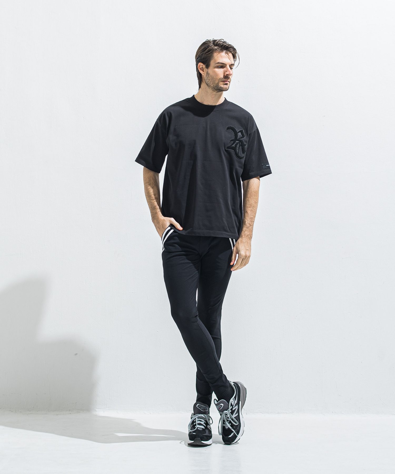 RC OVER TEE / RC40-T-006 / RCワッペンビッグTシャツ / ブラック×ブラック (5月中旬入荷予定)