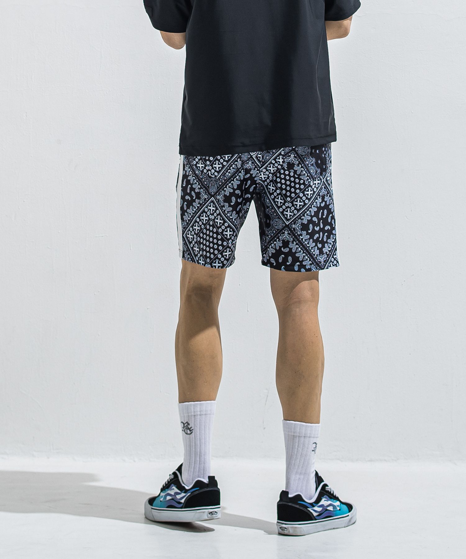 RUSH SHORTS / RC40-HP-002 / ラッシュガードショーツ / バンダナブラック (5月下旬入荷予定)