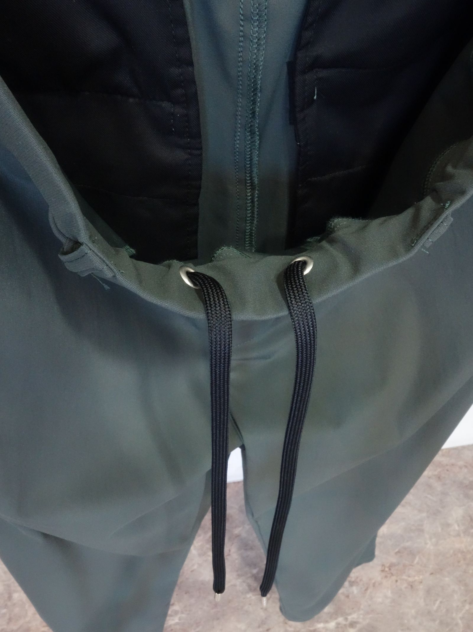 CHRIS EASY WIDE PANTS / RC25-ST-016W / ナイロンワイドパンツ / カーキ
