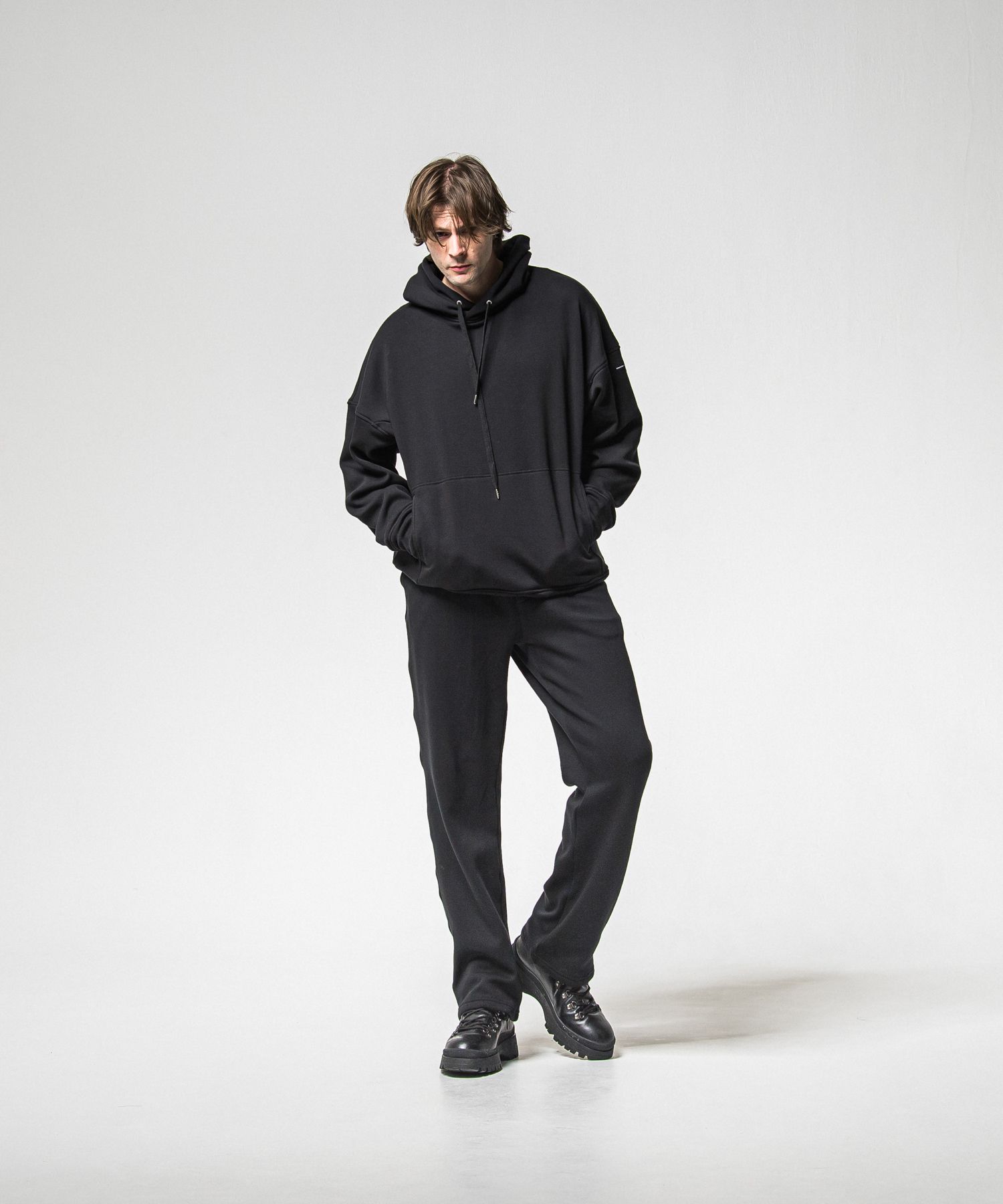 VELOURS FLEECE WIDE TUCK PANTS / RC38-ST-016HWT / 裏起毛スウェットワイドタックパンツ / ブラック (11月中旬入荷予定)