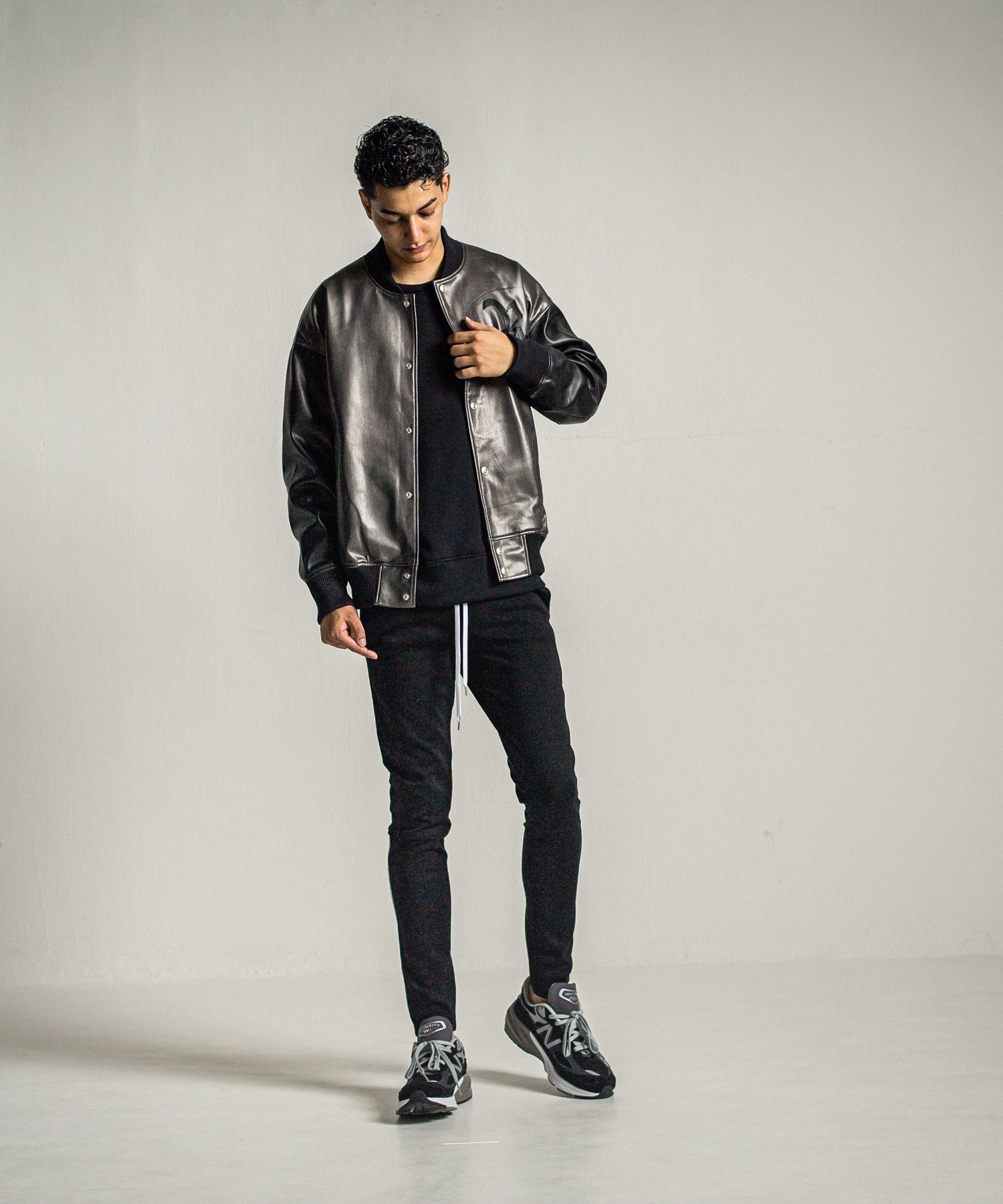 ID VELOURS FLEECE DROP TRAINER / RC34-C-004 / 裏起毛バックロゴトレーナー / ブラック