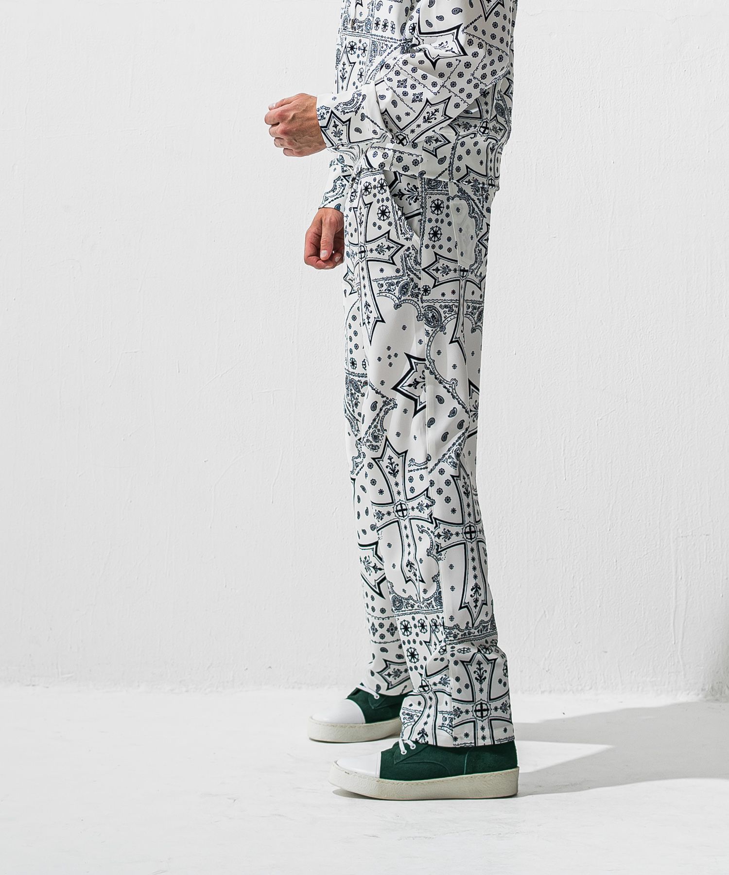 CHRIS EASY WIDE TUCK PANTS / RC42-ST-016WT / セミワイドタックパンツ / クロスホワイト (1月上旬入荷予定)