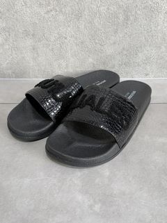 ロゴ刺繍クロコシャワーサンダル / usx-26011 / ブラックB