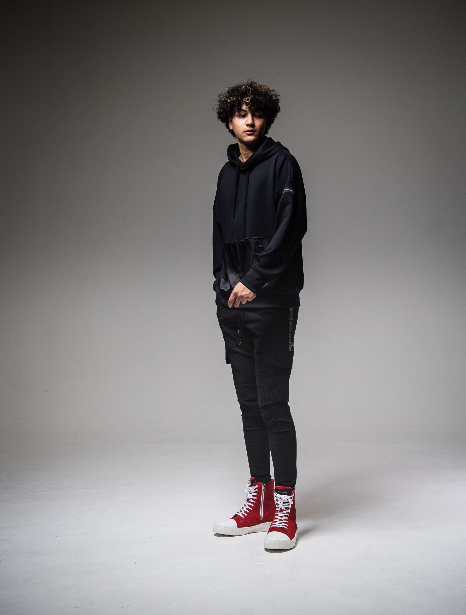 ANTIBACTERIAL NYLON LOOSE HOODIE / RC25-C-006 / ナイロンポケットパーカー / ブラック