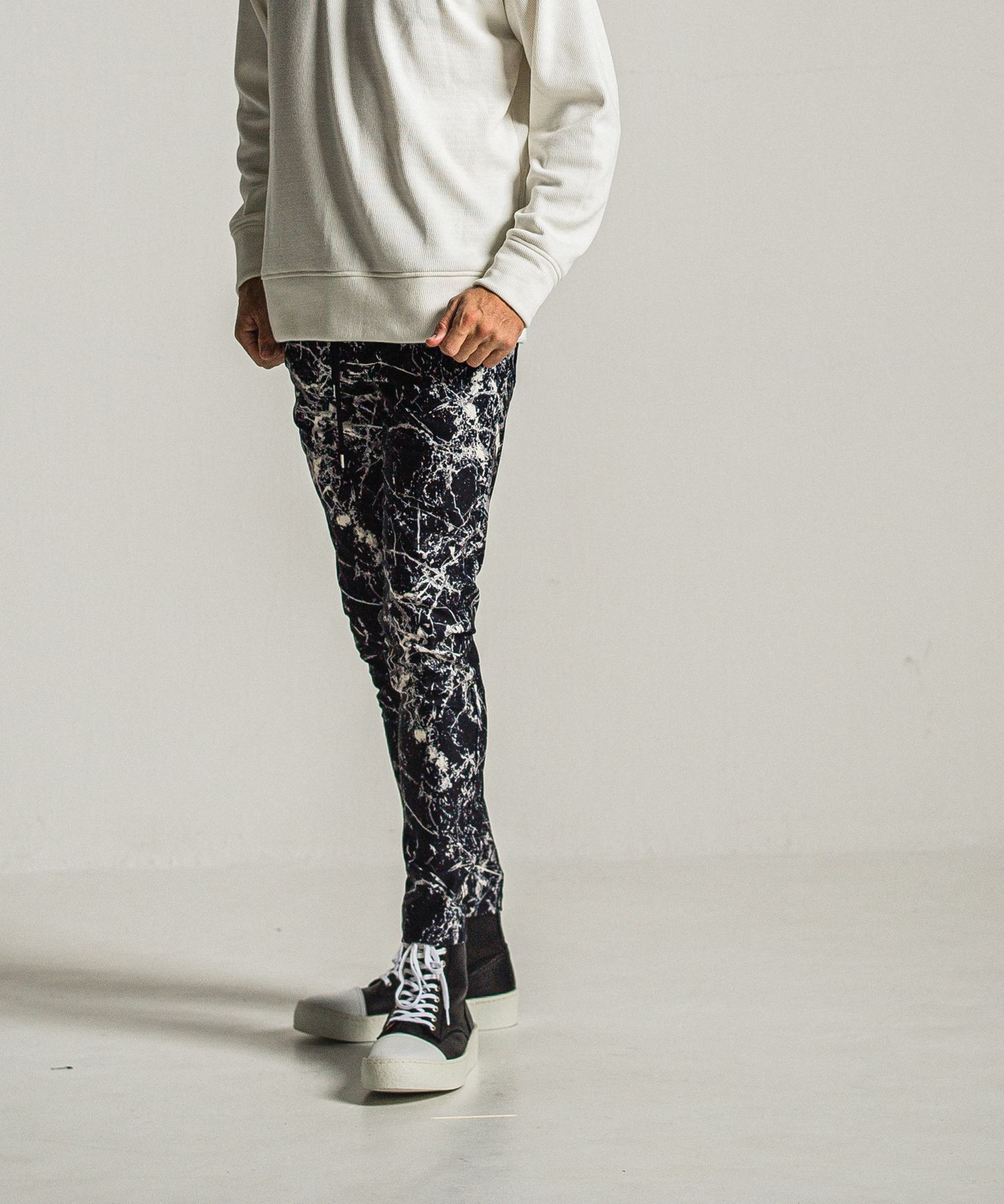 CHRIS EASY PANTS / RC34-ST-016 / ペイント柄イーシーパンツ / ブラック