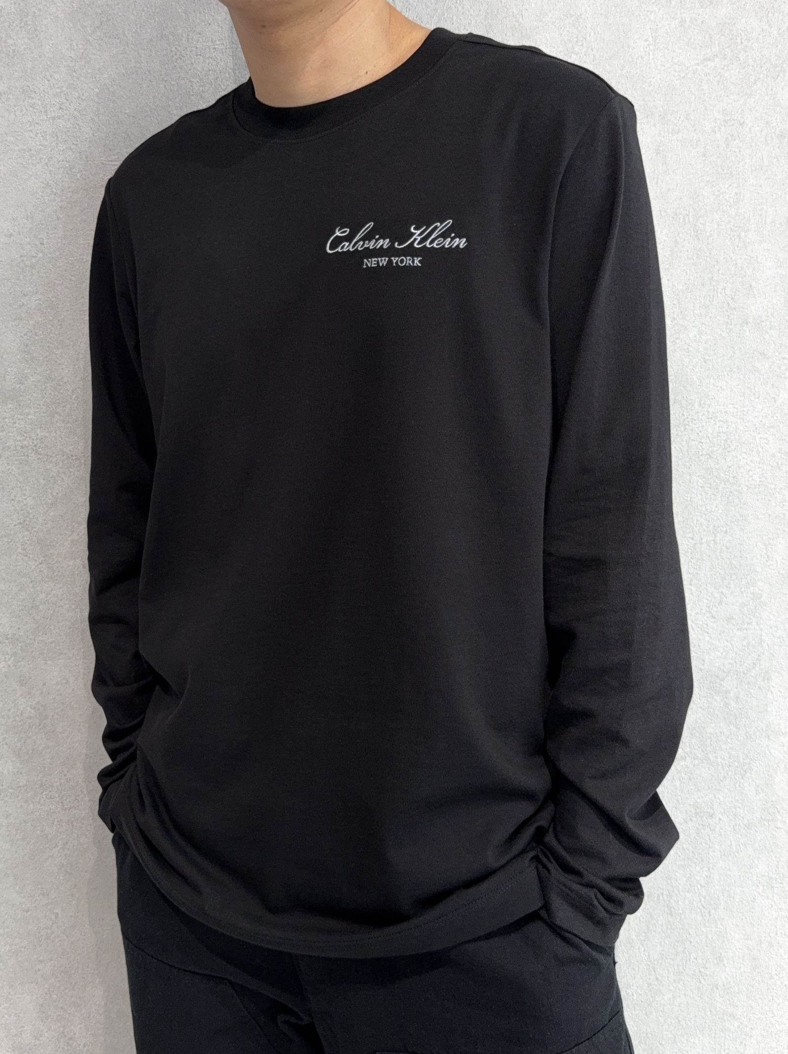 ロングスリーブ イージー20sスクリプトグラフィックTシャツ / 4RH854G / UB1(ブラック)
