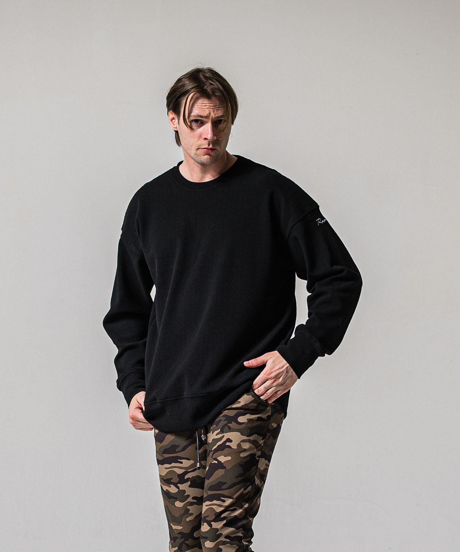 BLISTER TRAINER / RC39-C-004 / ブリスターニットトレーナー / ブラック (1月中旬入荷予定)