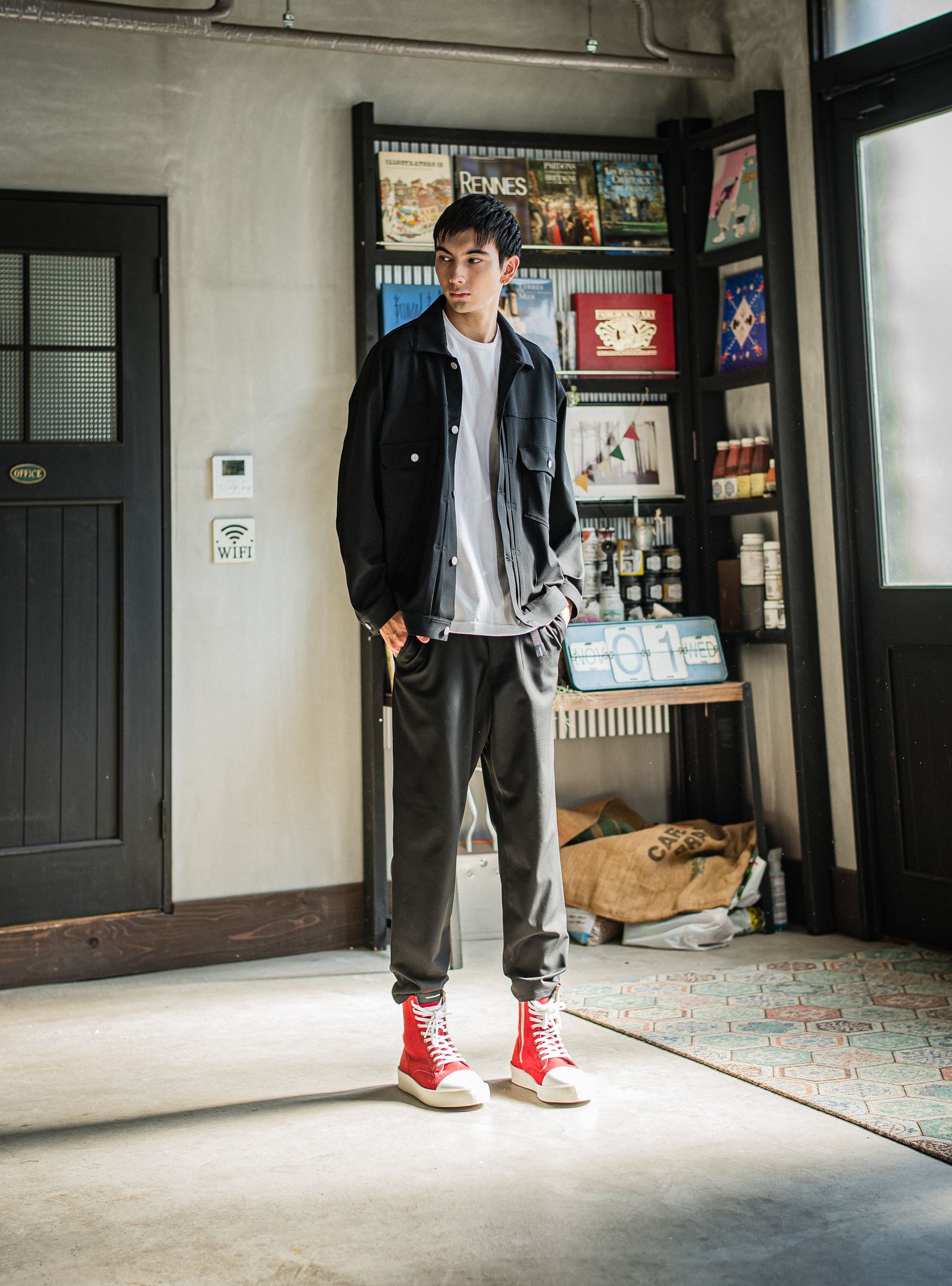 PAT WIDE EASY PANTS / RC31-ST-036 / ベルト付きテーパードワイドパンツ / ブラック