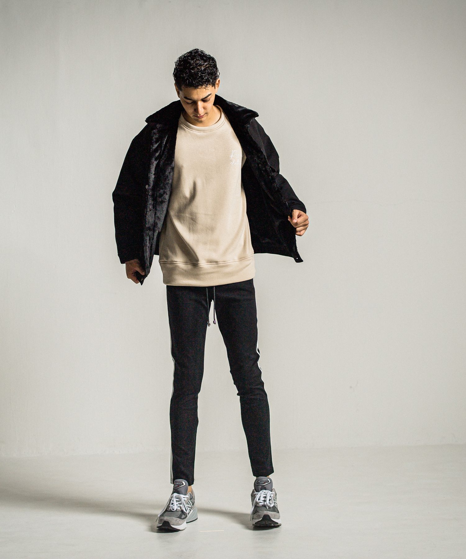 ID VELOURS FLEECE DROP TRAINER / RC34-C-004 / 裏起毛バックロゴトレーナー / ベージュ