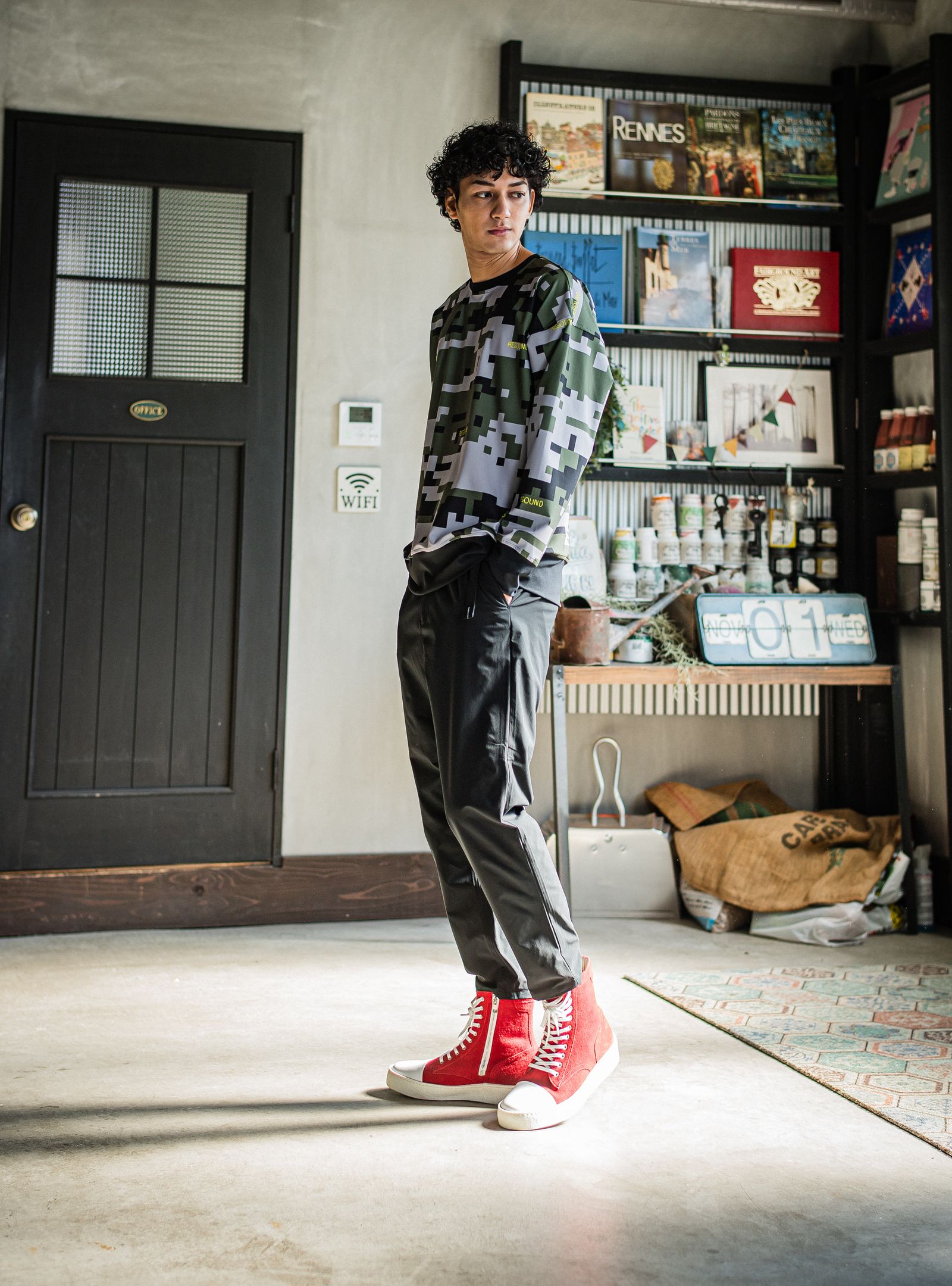PAT WIDE EASY PANTS / RC31-ST-036 / ベルト付きテーパードワイドパンツ / ナイロンブラック