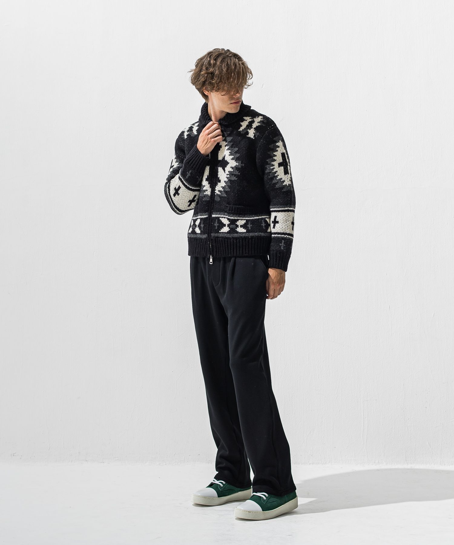 VELOURS FLEECE WIDE TUCK PANTS / RC42-ST-016HWT / 裏起毛セミワイドタックパンツ / ブラック (11月中旬入荷予定)