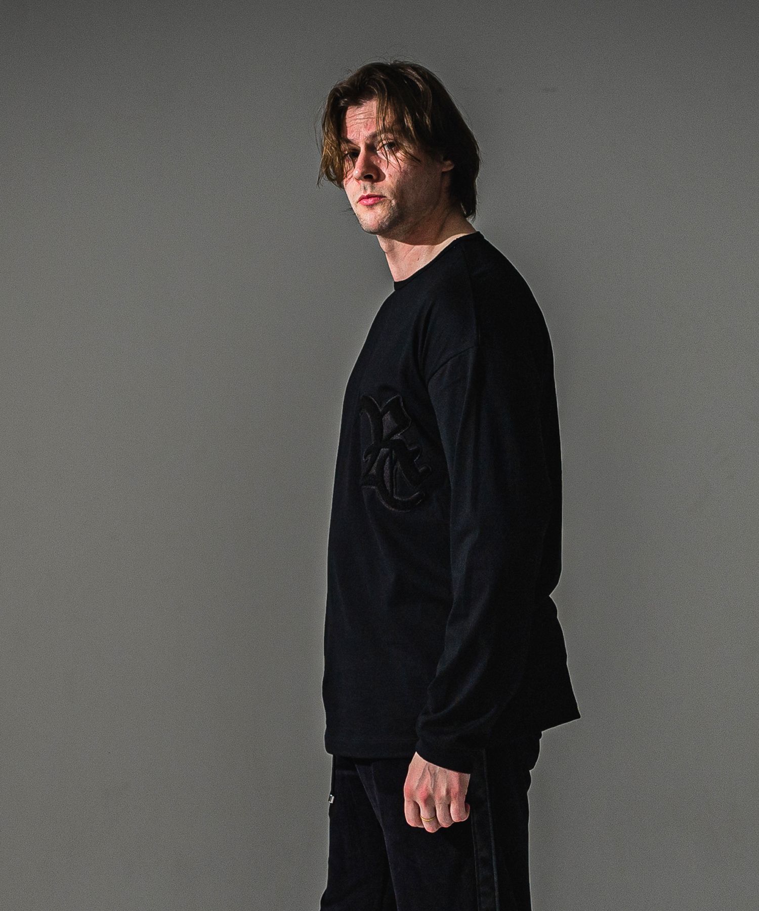 RC OVER LONGSLEEVE TEE / RC41-T-001 / オーバーサイズ長袖RCロゴワッペンTシャツ / ブラック×ブラック (7月中旬入荷予定)