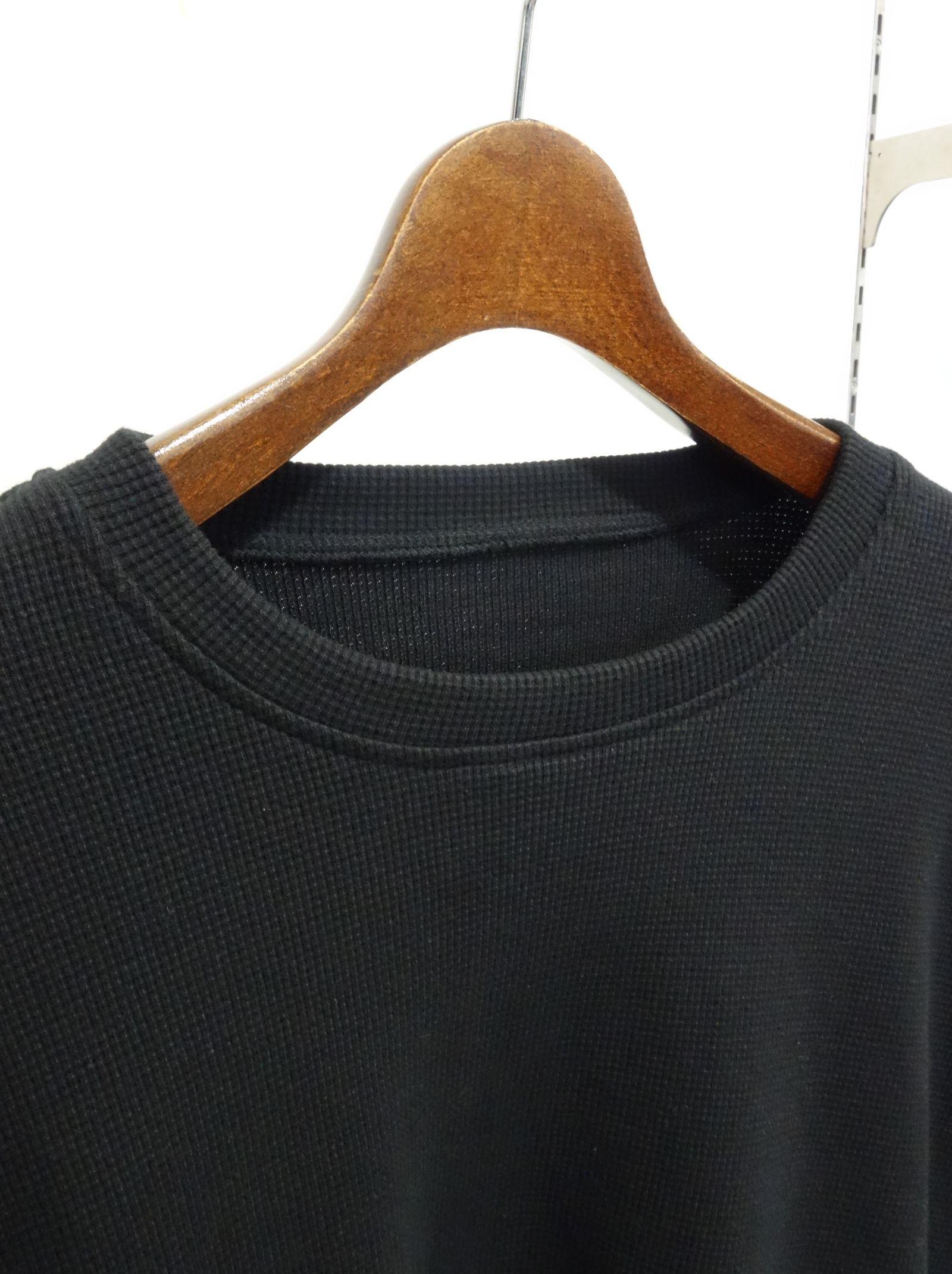WAFFLE THERMAL LOOSE TRAINER / BASIC-CUT-002 / サーマルトレーナー / ブラック