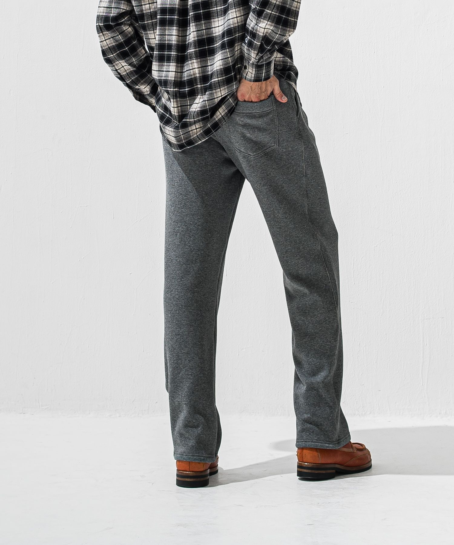 VELOURS FLEECE WIDE TUCK PANTS / RC42-ST-016HWT / 裏起毛セミワイドタックパンツ / チャコール (11月中旬入荷予定)