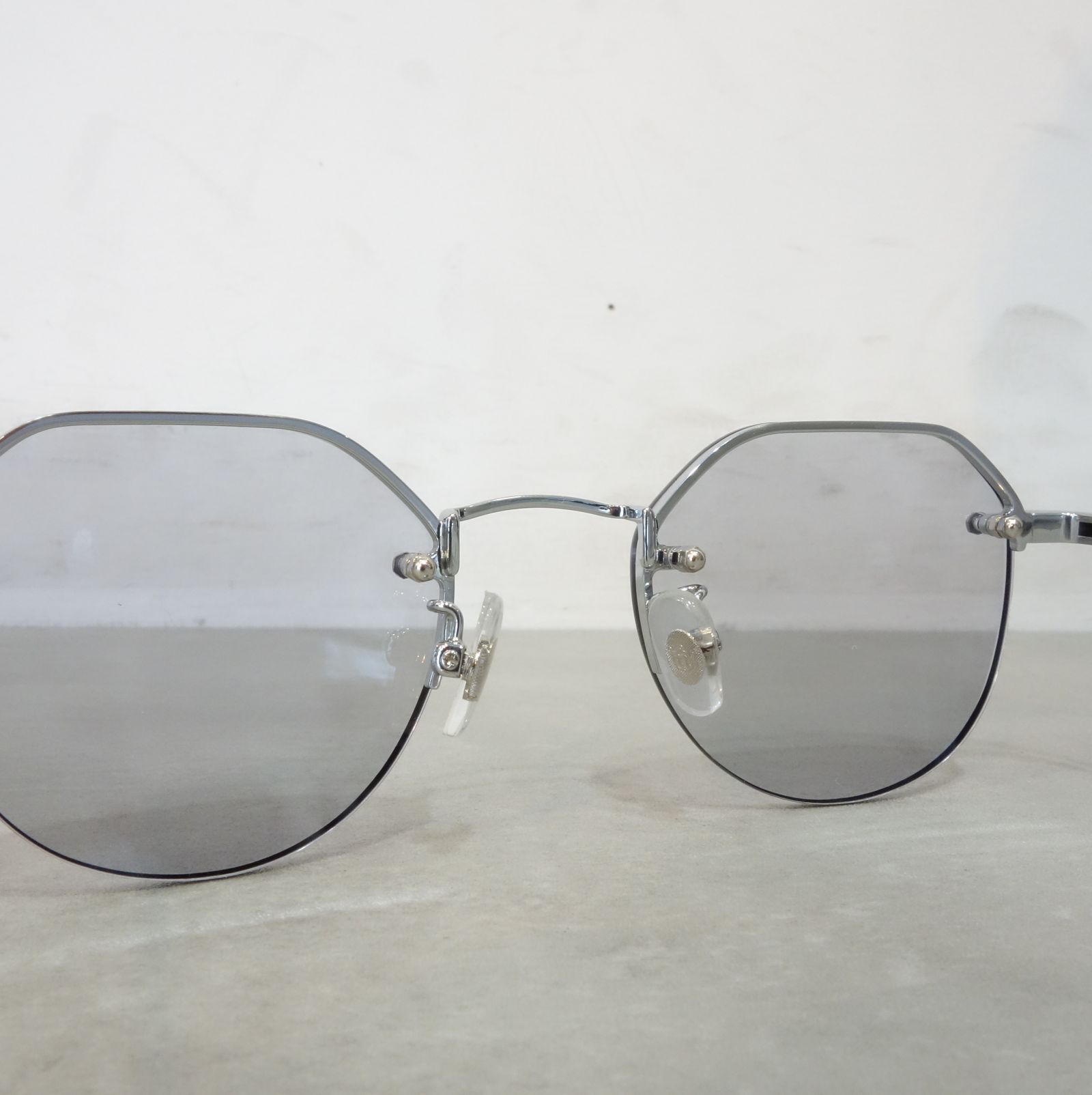NEW. - NEW. ROMERO'S C-1 / サングラス / シルバー | LUKE