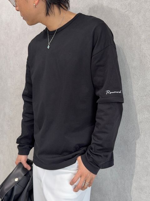 バッグで差し色コーデ