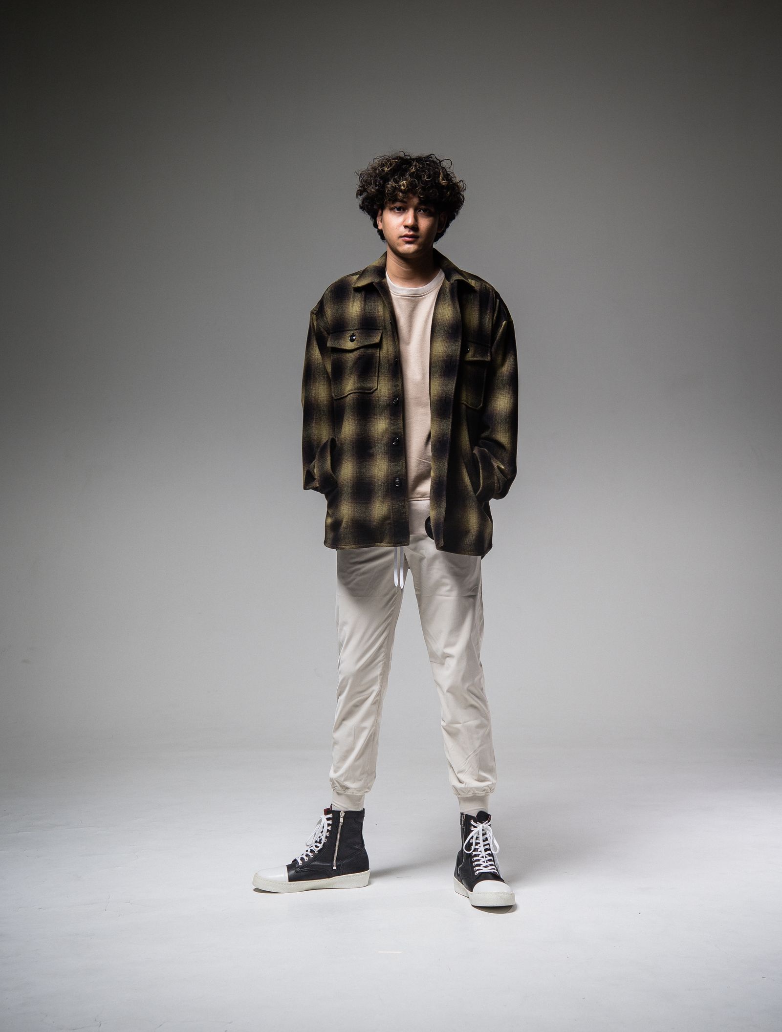 BILLIE NYLON PANTS / RC25-ST-028 / ナイロンリブパンツ / ベージュ