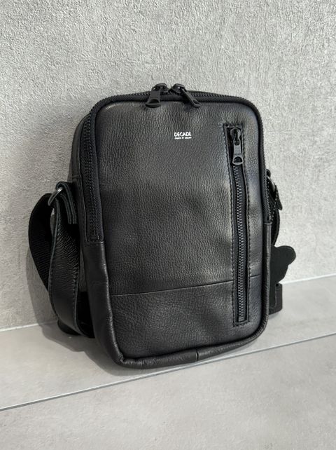 オイルドカウレザー ミニショルダーバッグ / DCD-01460B / ブラック×ブラック