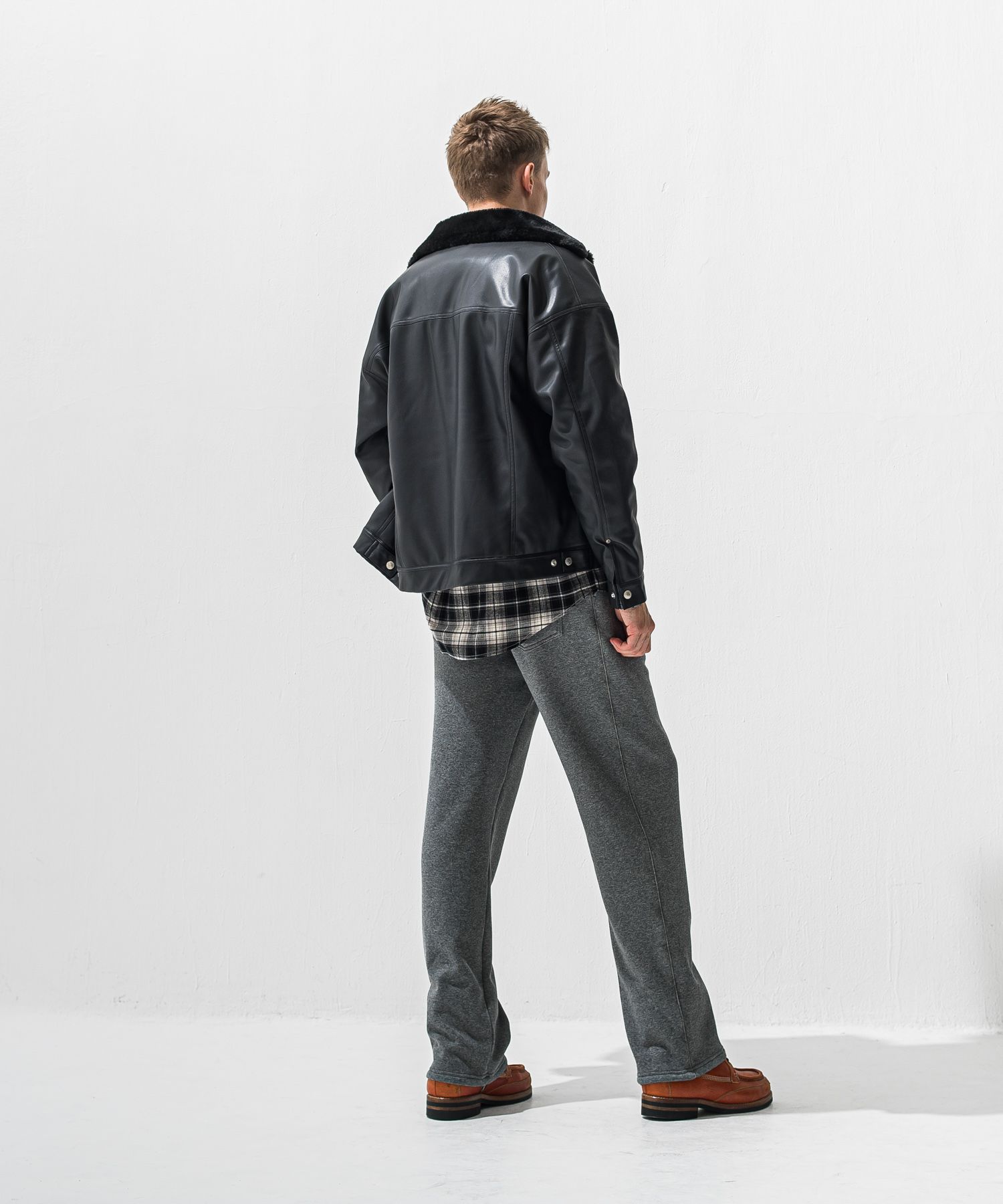 VELOURS FLEECE WIDE TUCK PANTS / RC42-ST-016HWT / 裏起毛セミワイドタックパンツ / チャコール (11月中旬入荷予定)