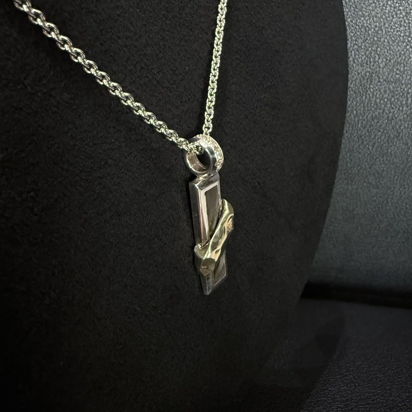 スティックラインペンダント / VLP177WG-BSH / ネックレス