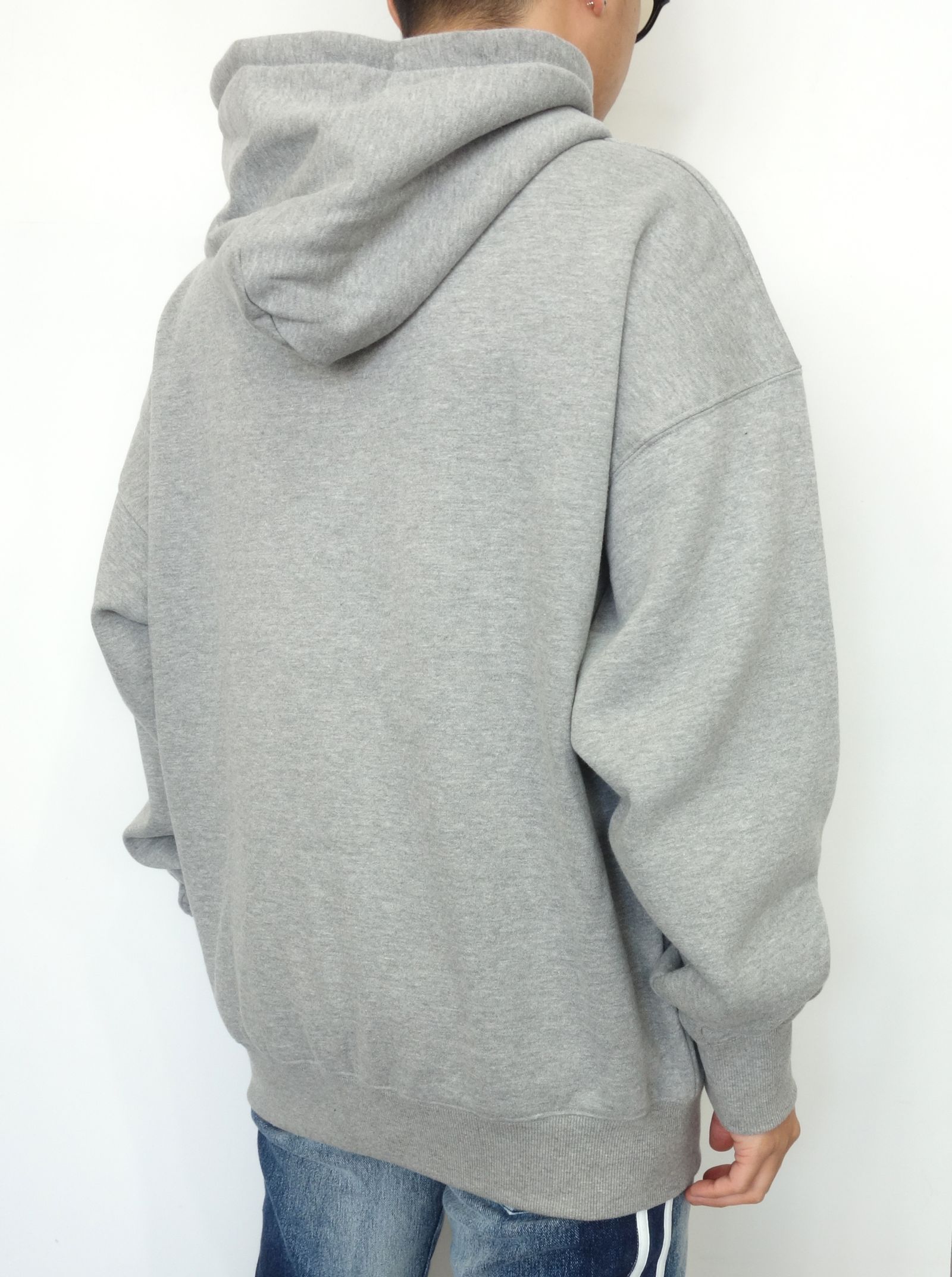 BOX LOGO BIG SILHOETTE HOODIE / 10512 / パーカー