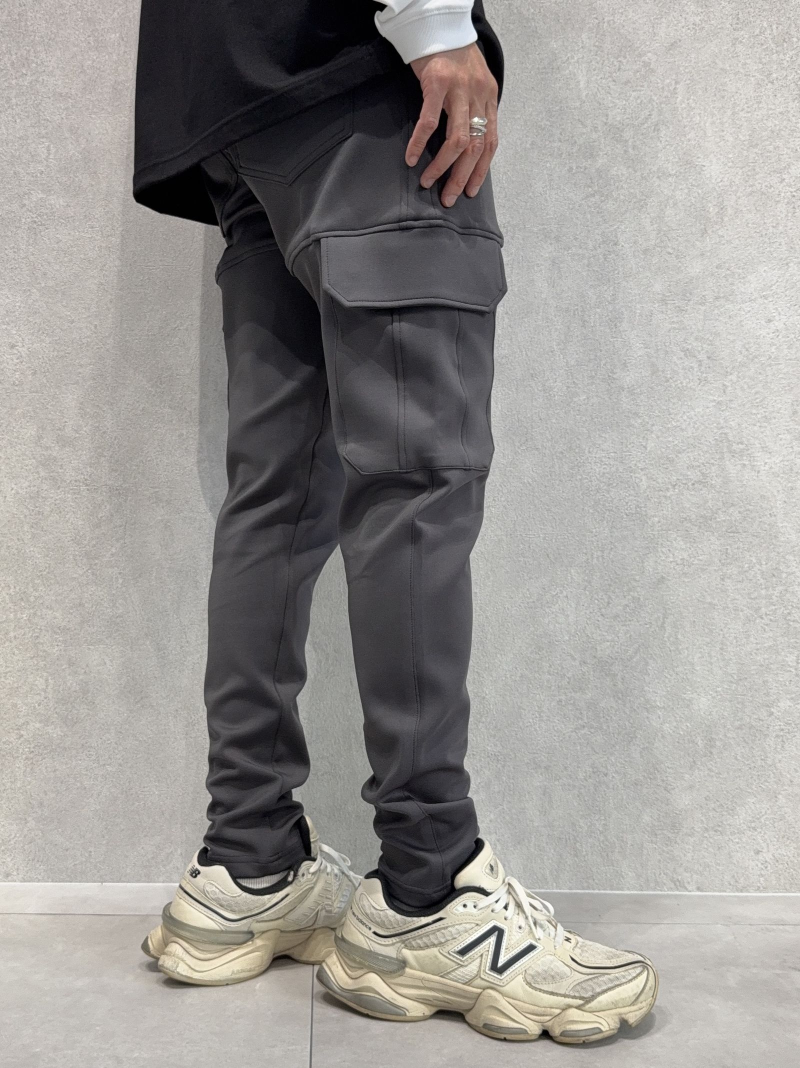 A.P.C. ホタンティテルストレトレックハンツ 【関税込】 ピンタックツーボタンセミワイドスラックス | レディース