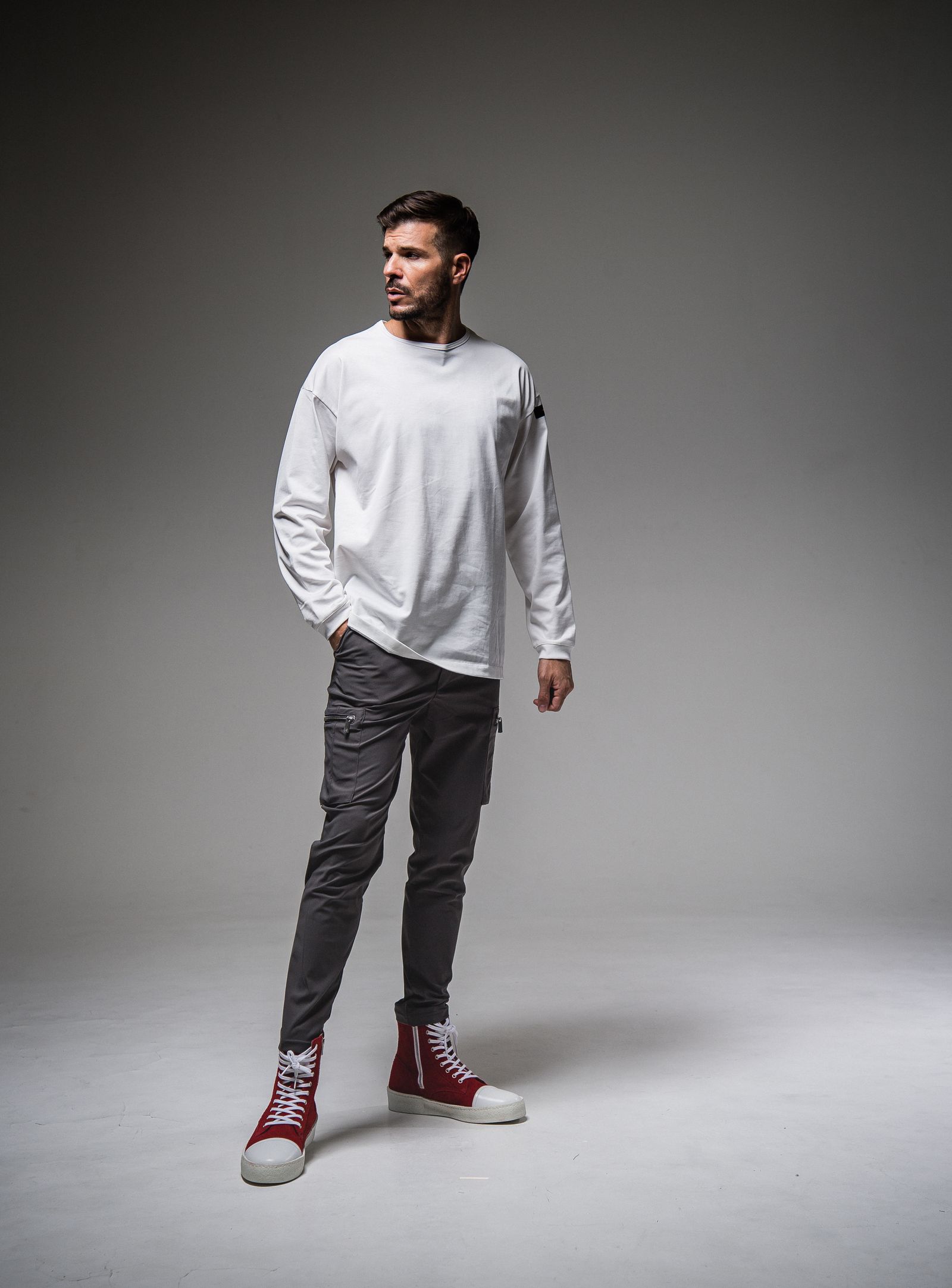 BACK ID ROGO LONG SLEEVE / RC25-T-001 / バックロゴビッグロングTシャツ / ホワイト