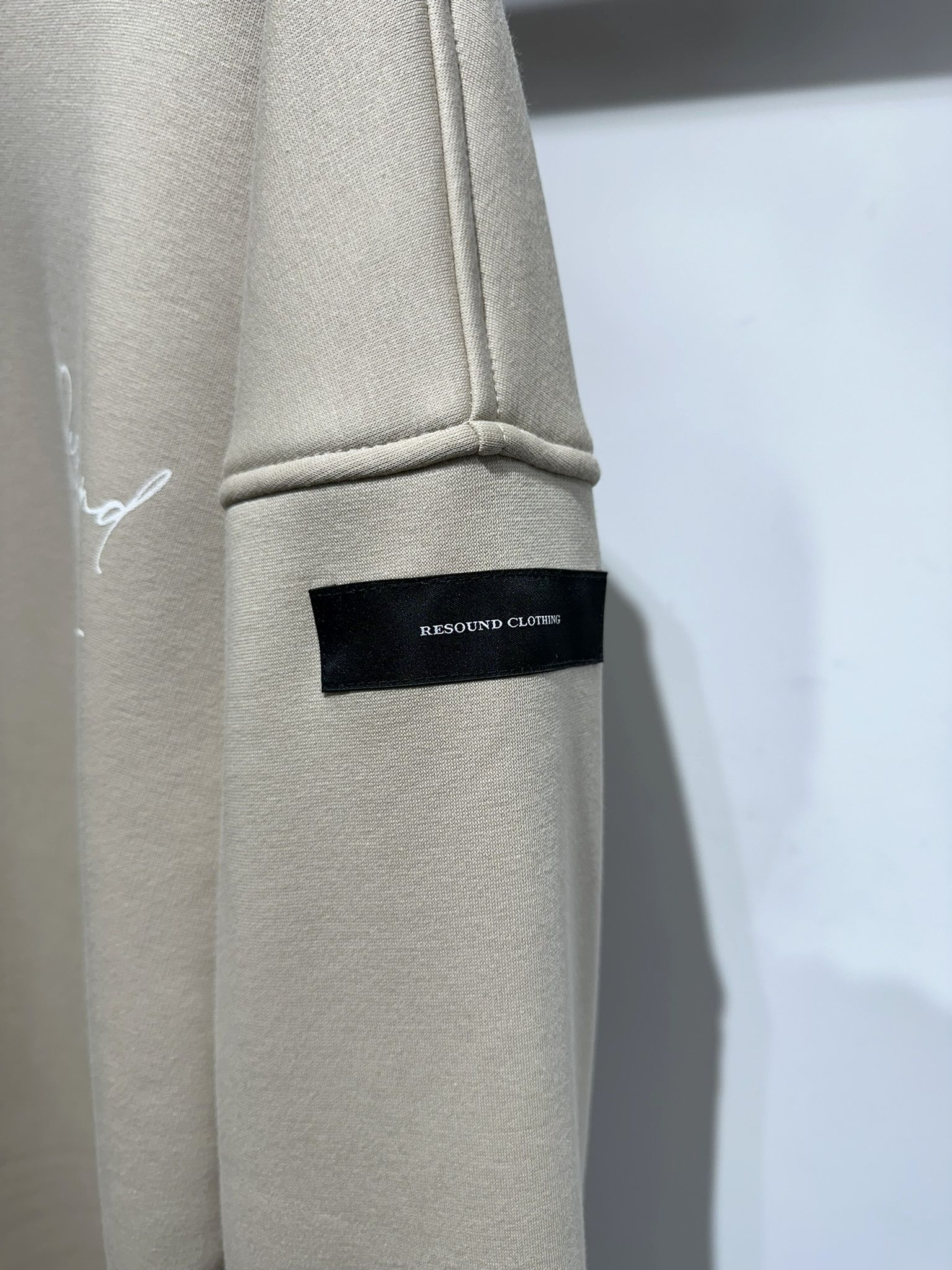 ID VELOURS FLEECE DROP TRAINER / RC34-C-004 / 裏起毛バックロゴトレーナー / ベージュ