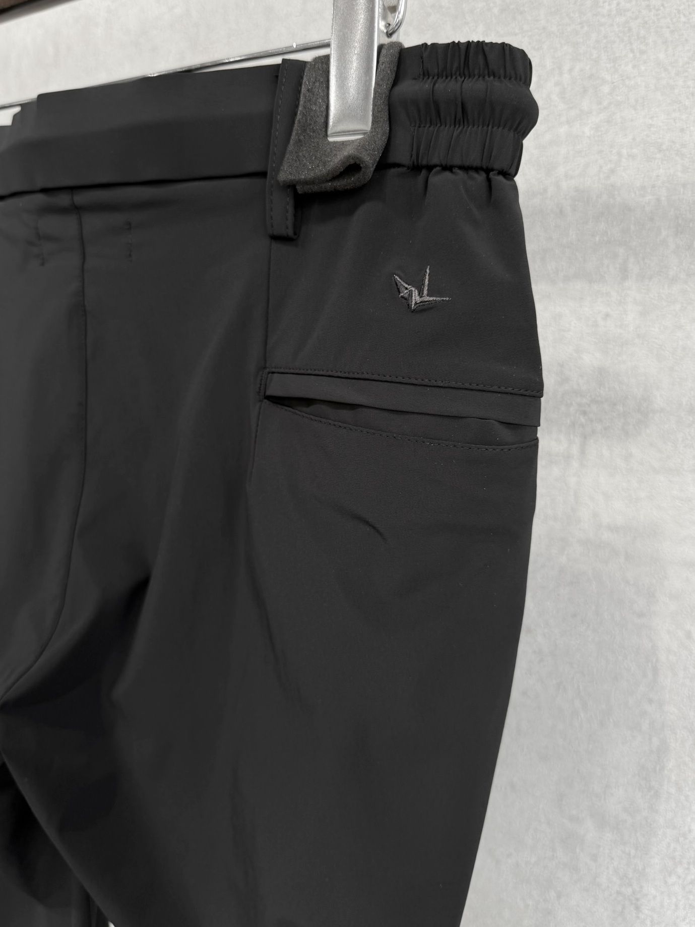 ストレッチナイロンセットアップ / uso-26062,usb-26062 / ブラック(無地)