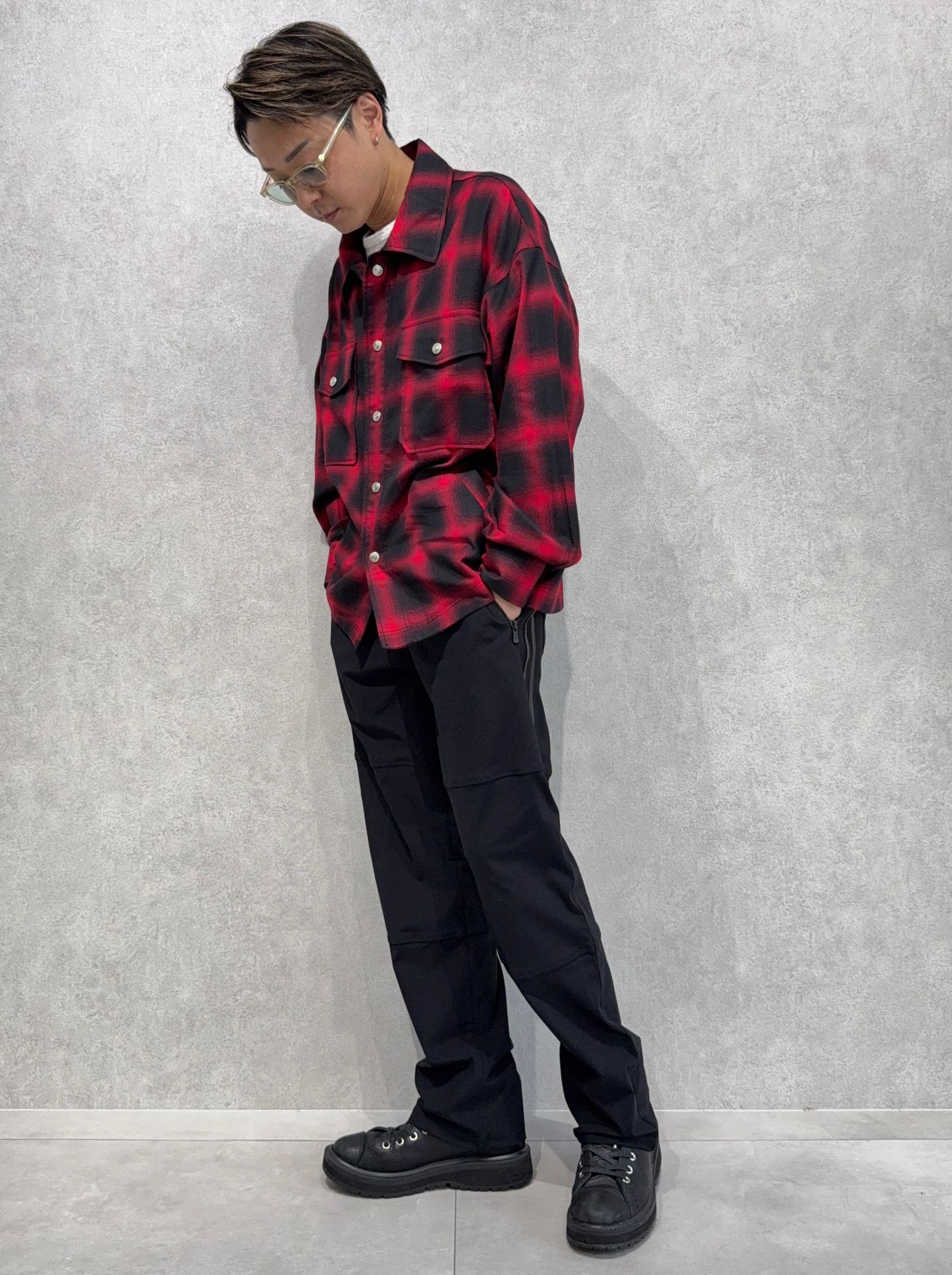 RESOUND新作チェックシャツ×ワイドラインパンツコーデ