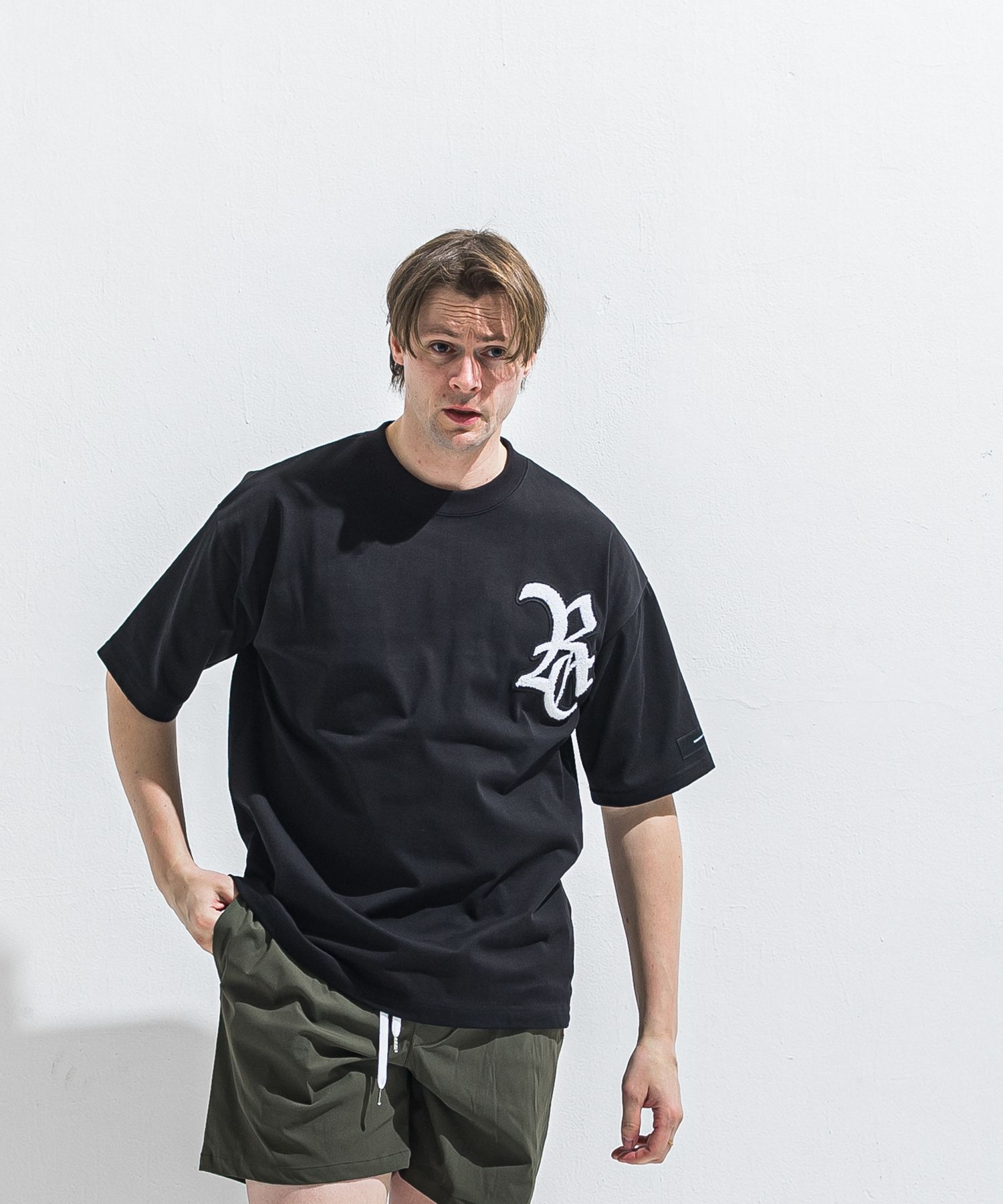 RC OVER TEE / RC40-T-006 / RCワッペンビッグTシャツ / ブラック×ホワイト (5月中旬入荷予定)