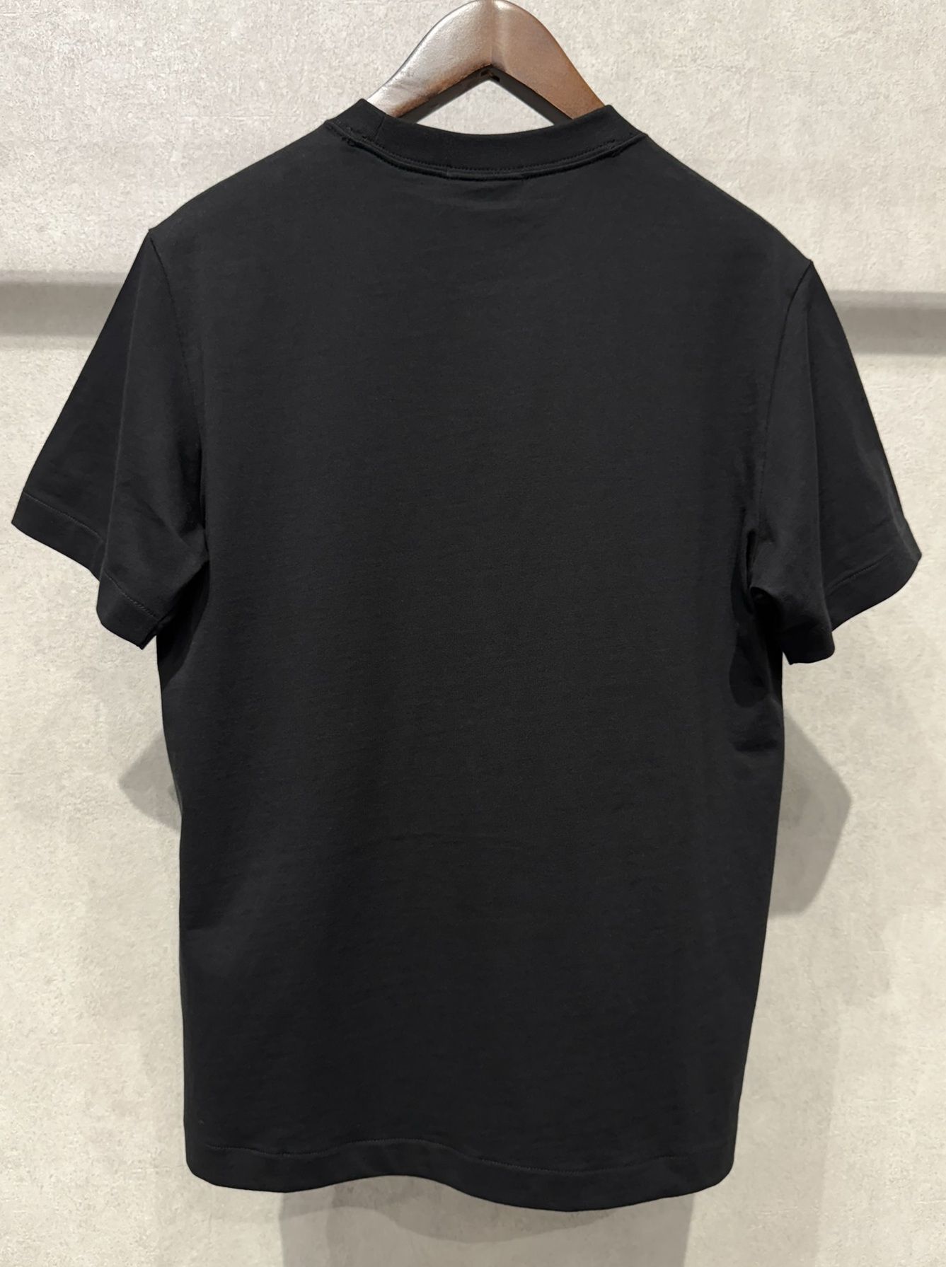 【Jung Kook/ジョングク、MINGYU/ミンギュ着用商品】 ショートスリーブイージーモノグラムTシャツ / 4RC275G / UB1(ブラック)