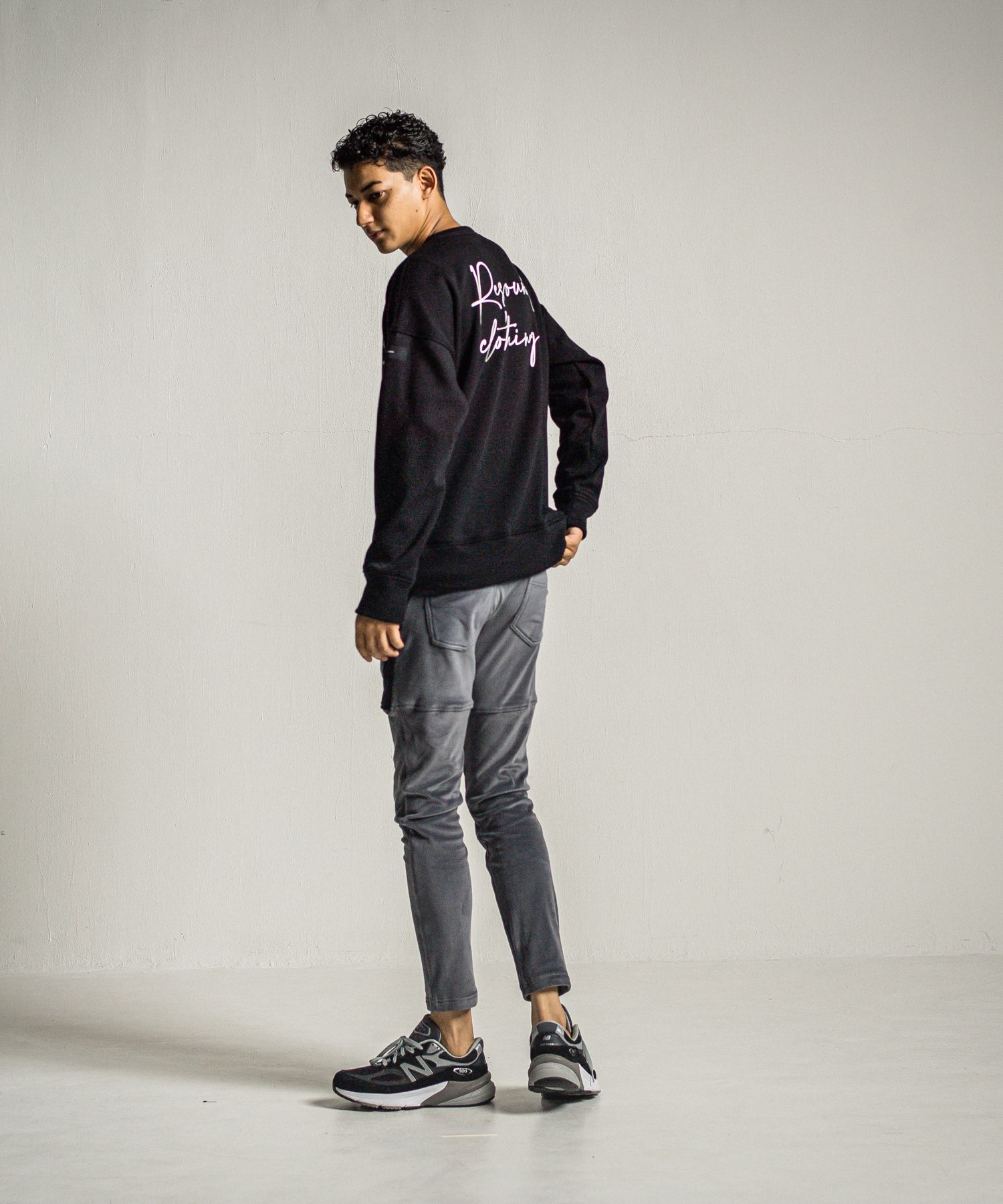 ID VELOURS FLEECE DROP TRAINER / RC34-C-004 / 裏起毛バックロゴトレーナー / ブラック