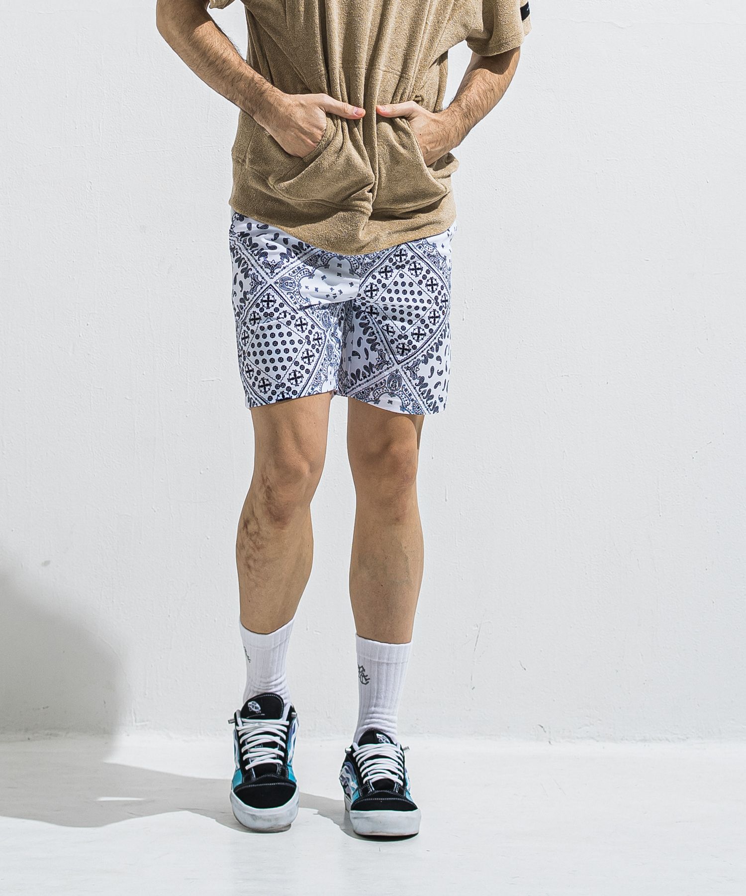 RUSH SHORTS / RC40-HP-002 / ラッシュガードショーツ / バンダナホワイト (5月下旬入荷予定)