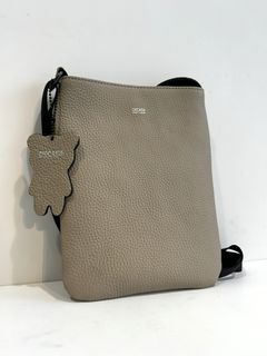 オイルドエンボスカウレザー ミニショルダーバッグ / DCD-01395H / トープ