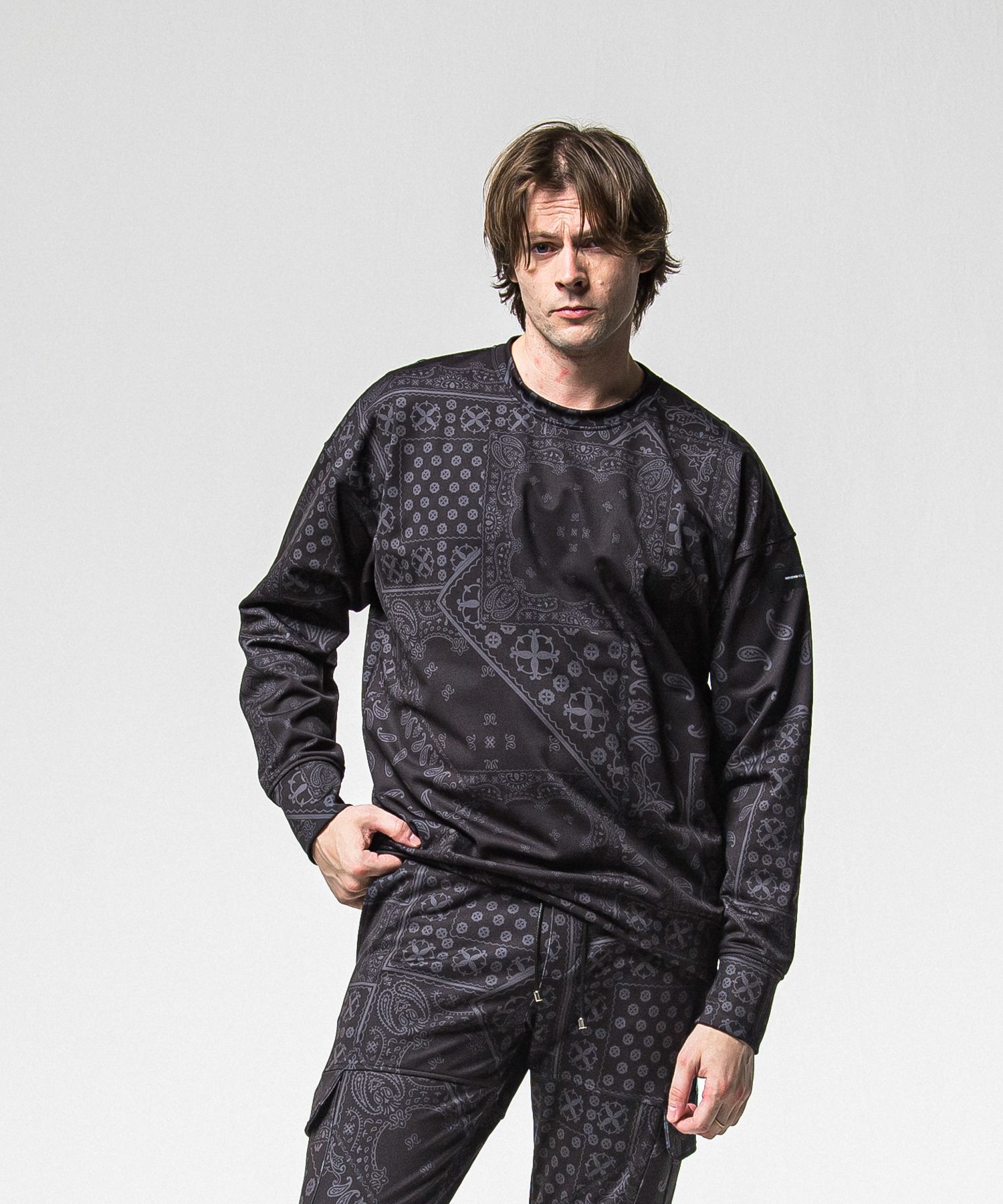 PAISLEY BACK FLEECE DROP TRAINER / RC38-C-008 / 裏起毛ペイズリートレーナー / ブラック (10月中旬入荷予定)