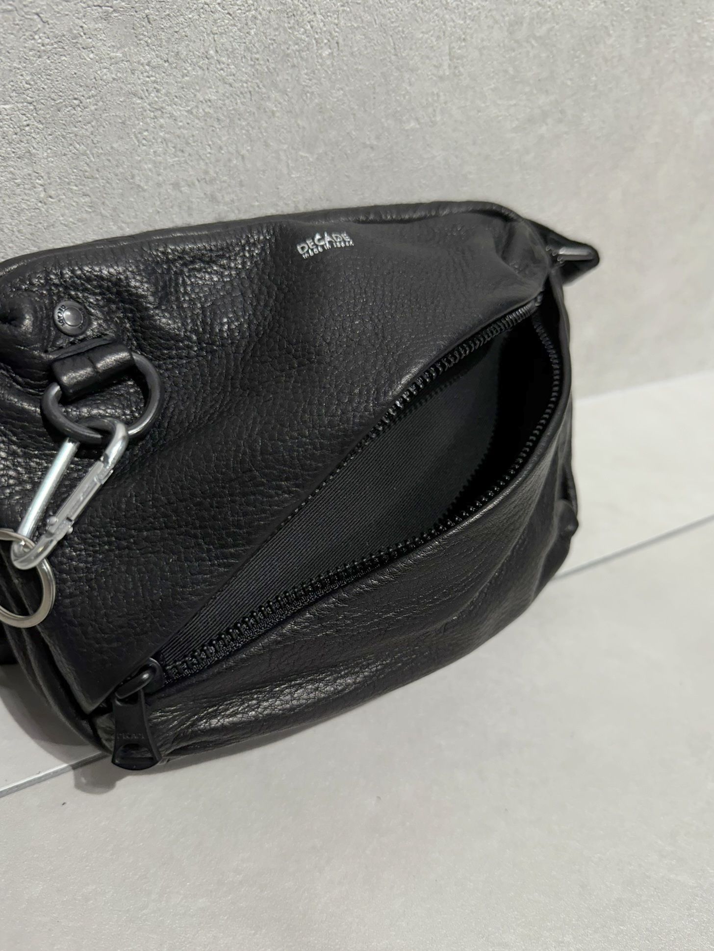 オイルドレザー ミニショルダーバッグ / DCD-01438B / ブラック×ブラック