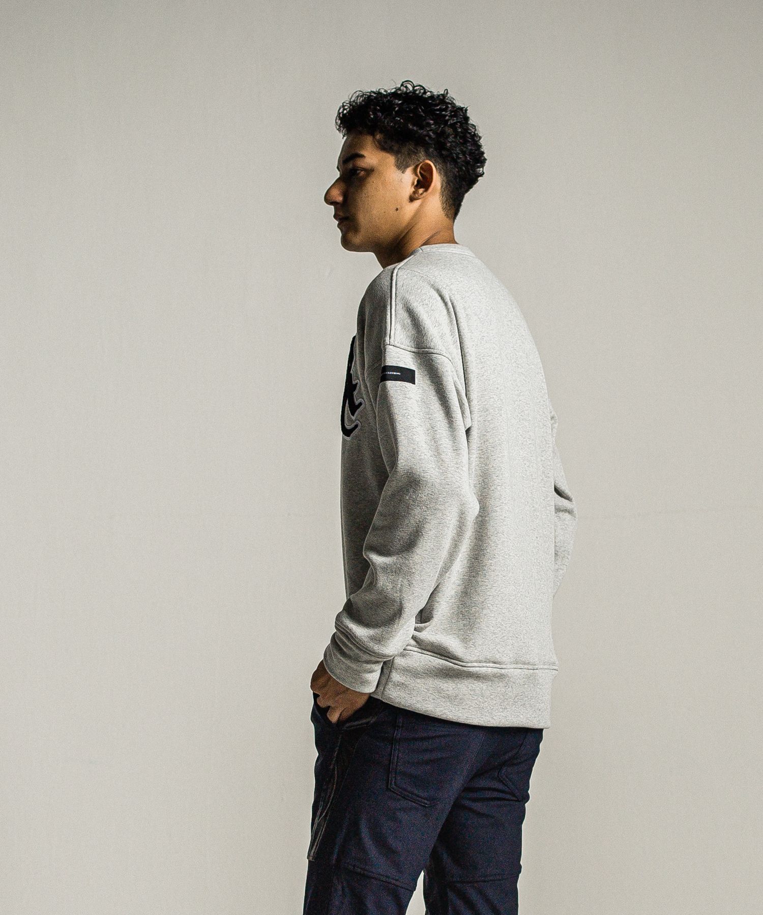 RC CHENILLE VELOURS FLEECE DROP TRAINER / RC34-C-007 / 裏起毛刺繍ワッペントレーナー / グレー