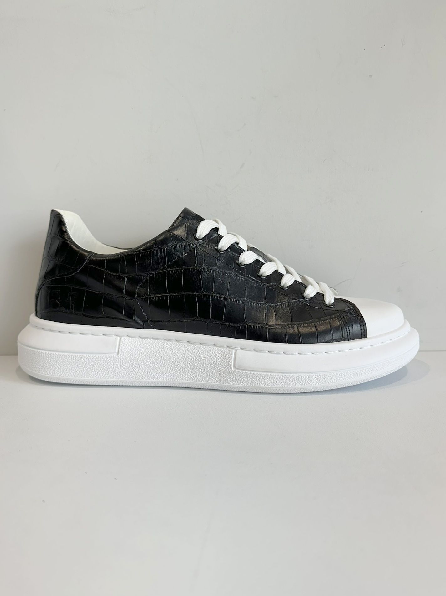 RESOUND CLOTHING - RESOUND×2STAR CROCODILE SNEAKER / RC24-S-002 / レザースニーカー  / ブラック | LUKE