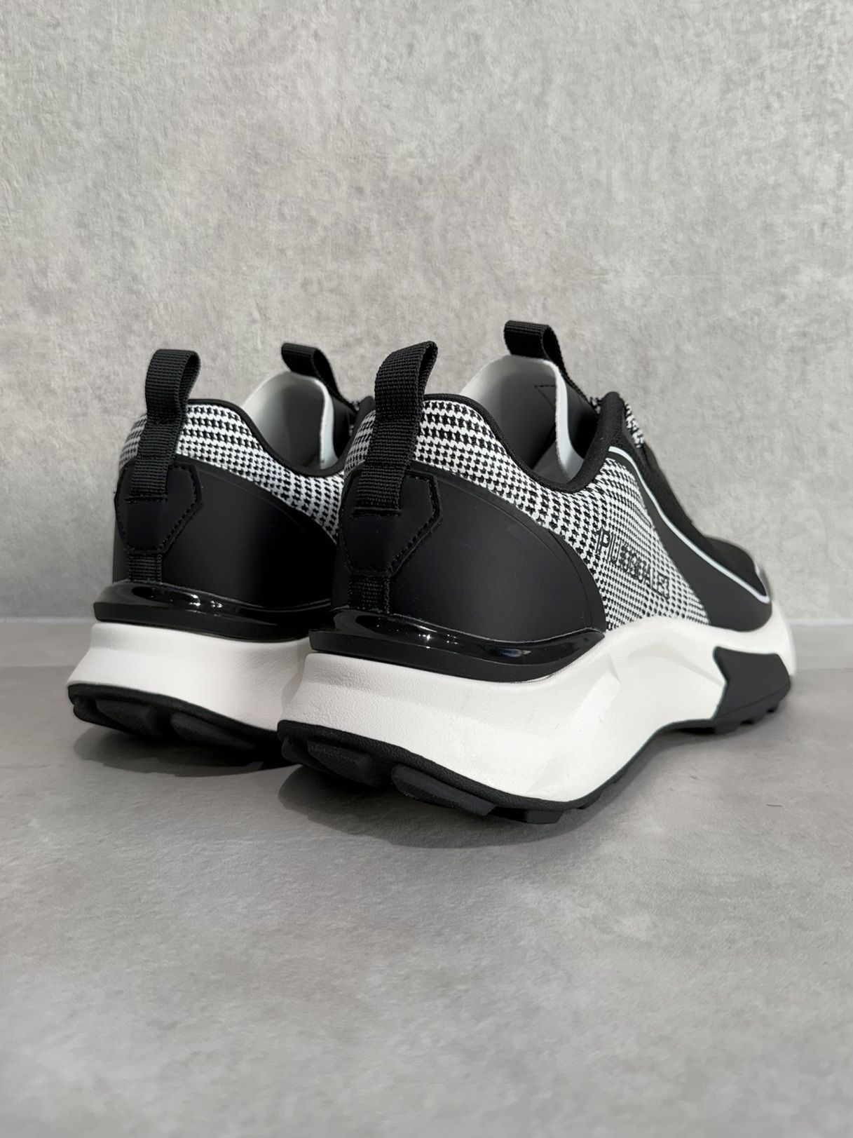 グレンチェックスニーカー / usx-26009 / ブラック