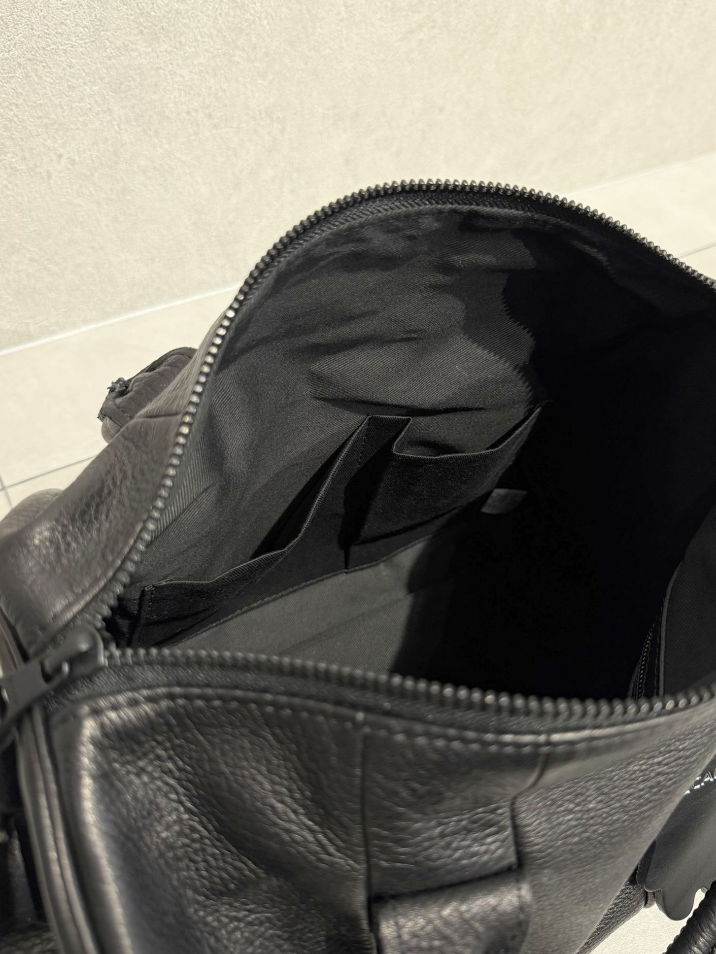 オイルドカウレザー ボストンショルダーバッグ / DCD-01516B / ブラック×ブラック