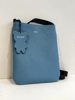 オイルドエンボスカウレザー ミニショルダーバッグ / DCD-01395H / サックス