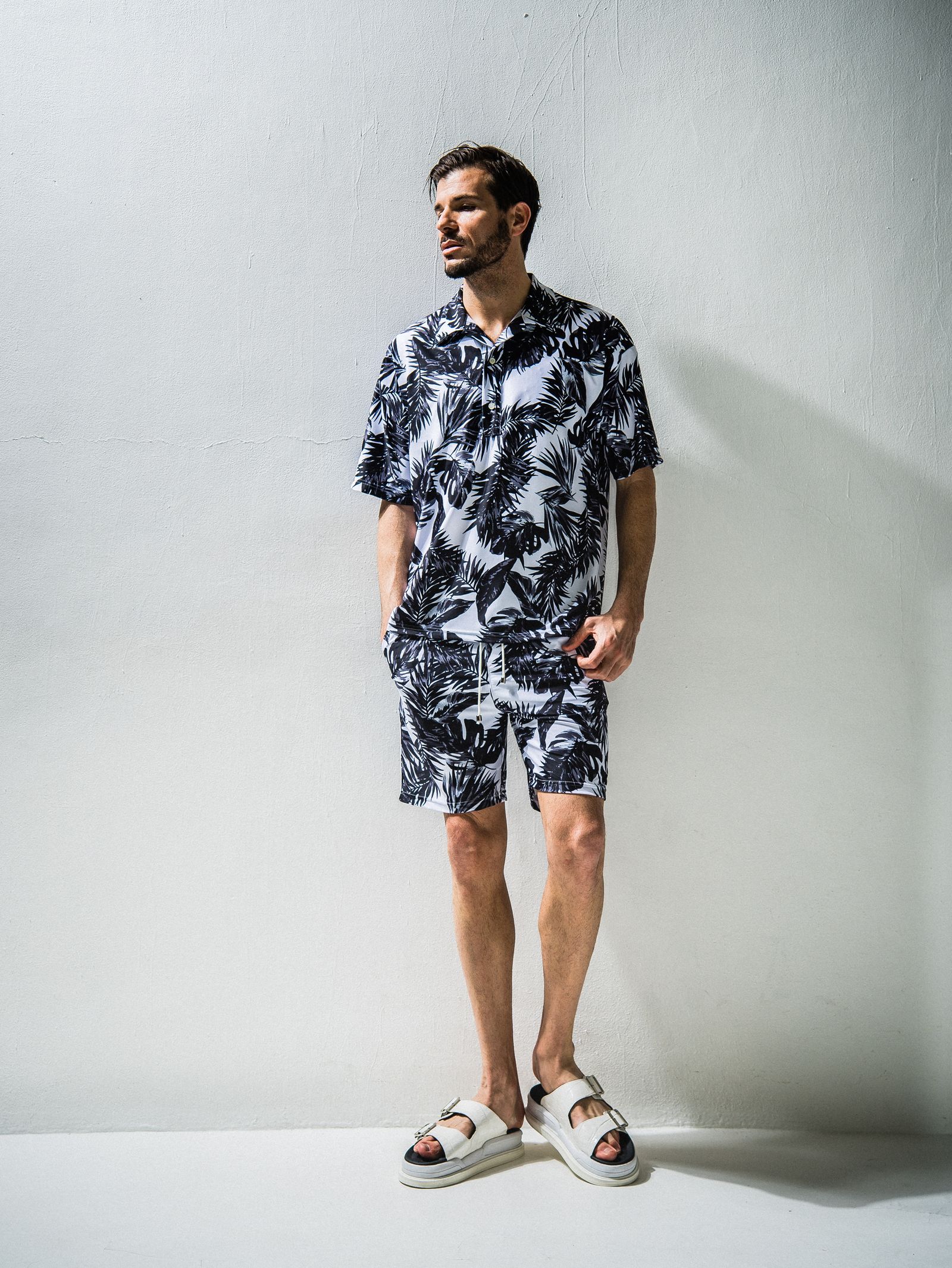 LEAF RUSH SHORTS / RC24-HP-003 / ラッシュガードハーフパンツ ※
